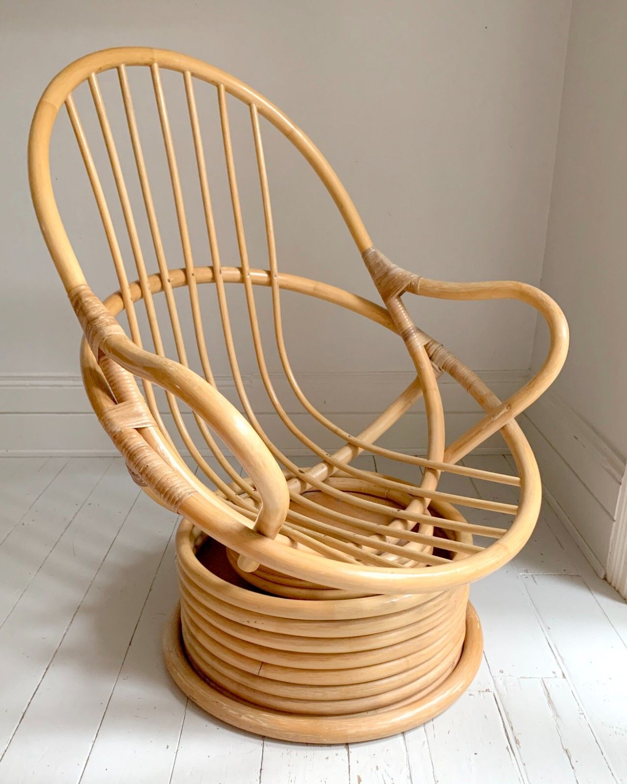 Stunning Mid Century Modern Large 1970s Rattan Rocking & Swivel Chair With Cushion photo furniture