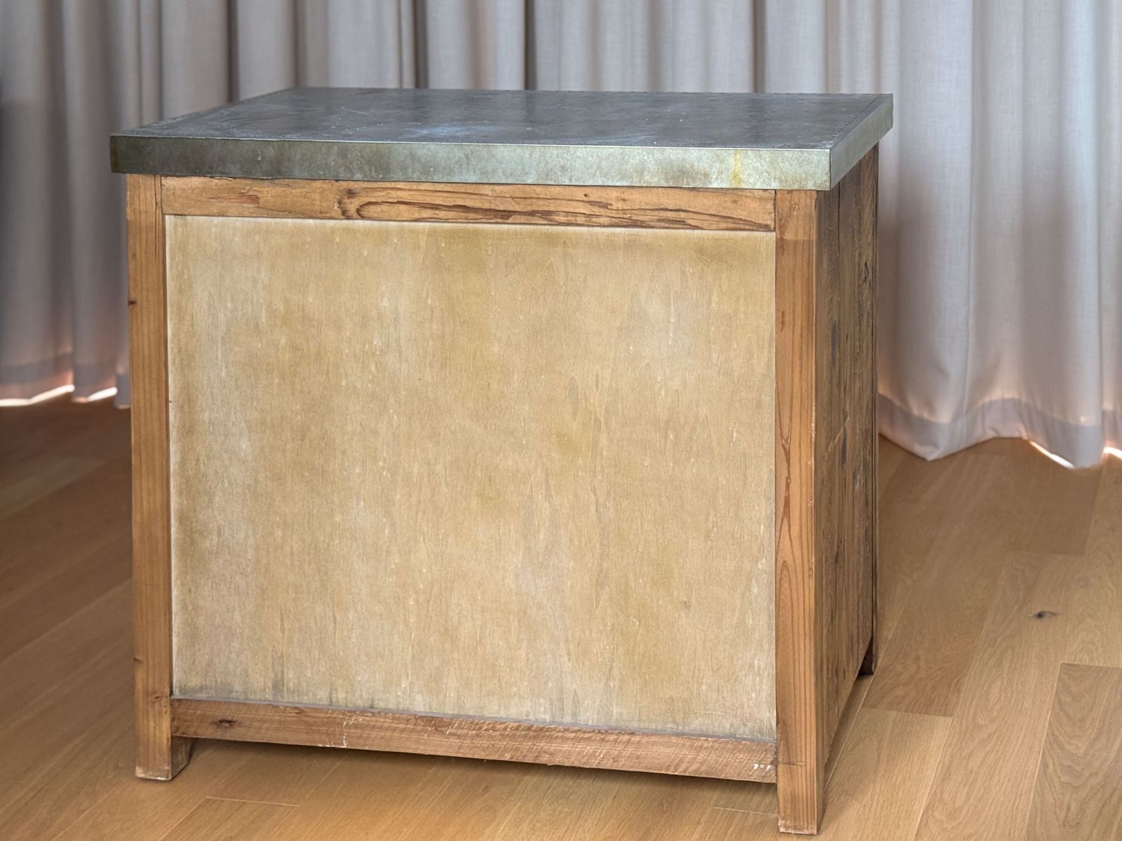 Rustic Chest Of Drawers With Nailed Zinc Sheet Top photo 450.0