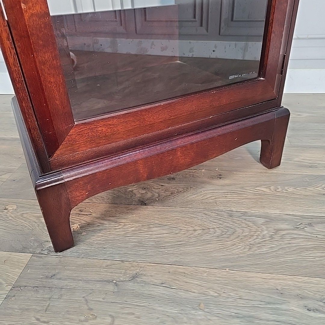 photo vintage Stag Minstrel Media Cabinet Hifi Display Record Cupboard Vintage Retro Glass