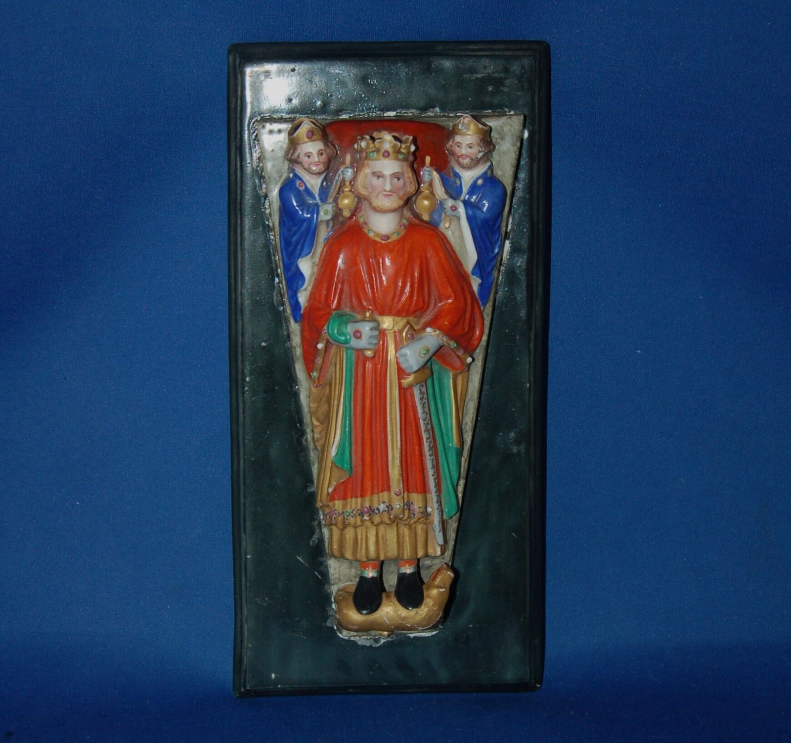 An Antique Chamberlain And Co Porcelain King John Tomb Effigy Inkwell Lid photo furniture