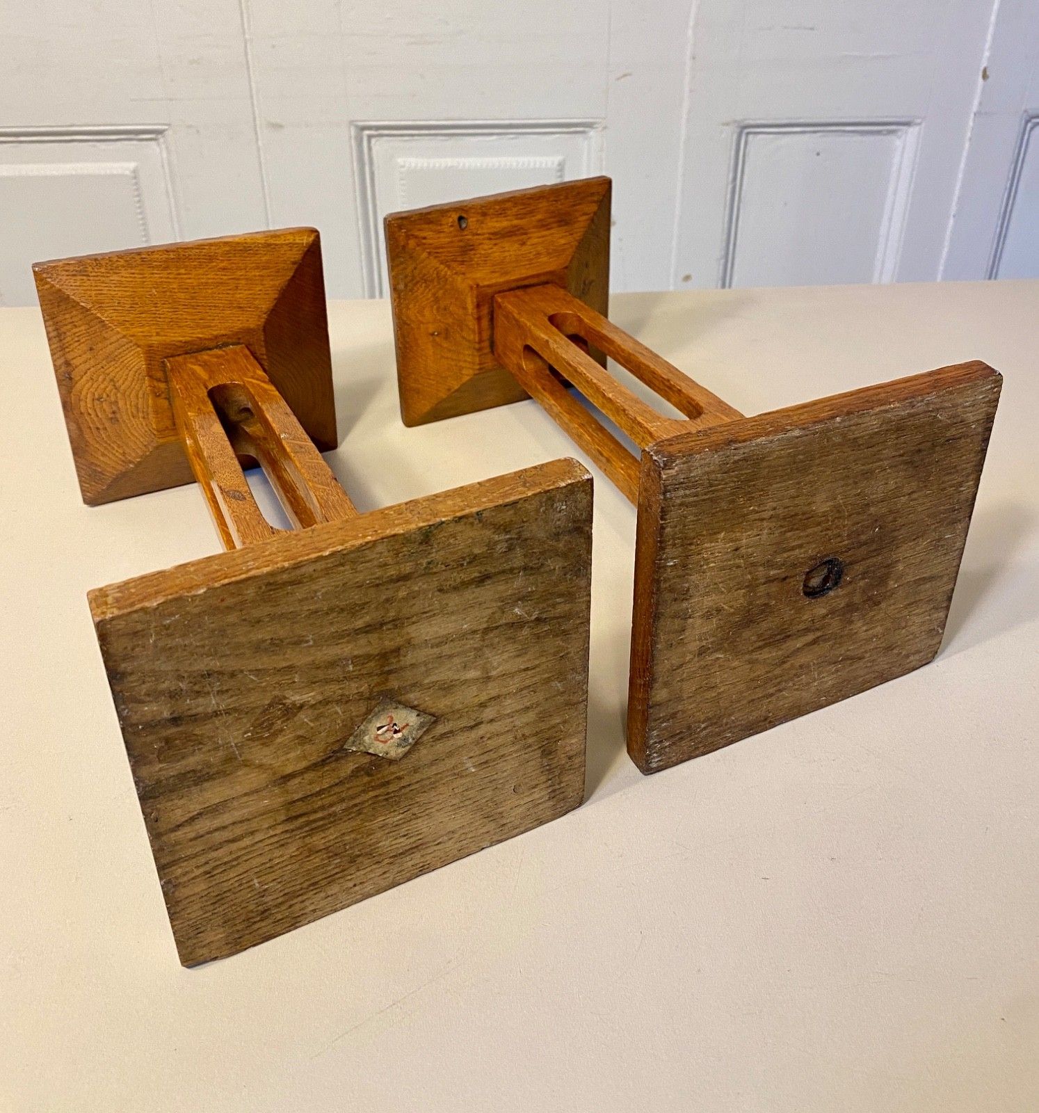 240.0 A Pair Of Antique Arts & Crafts English Oak Statue / Display Stands, Pedestal. photo