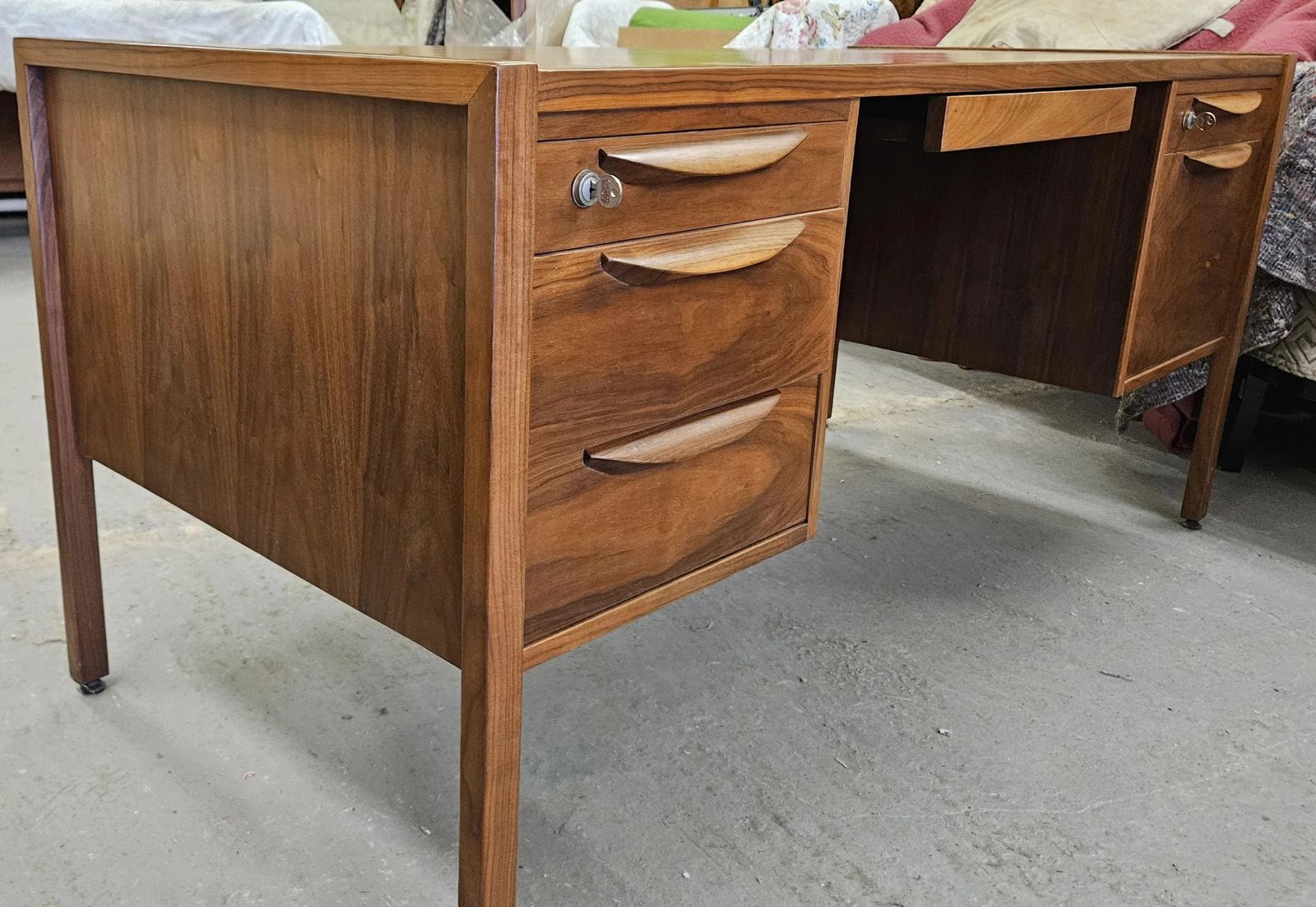 photo buy Jens Risom Mid Century Walnut Desk USA C 1960s