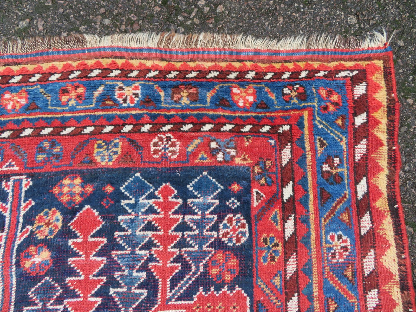 Tree Of Life Luri Kelleh Tribal Rug. . 358cm X 161cm. photo vintage