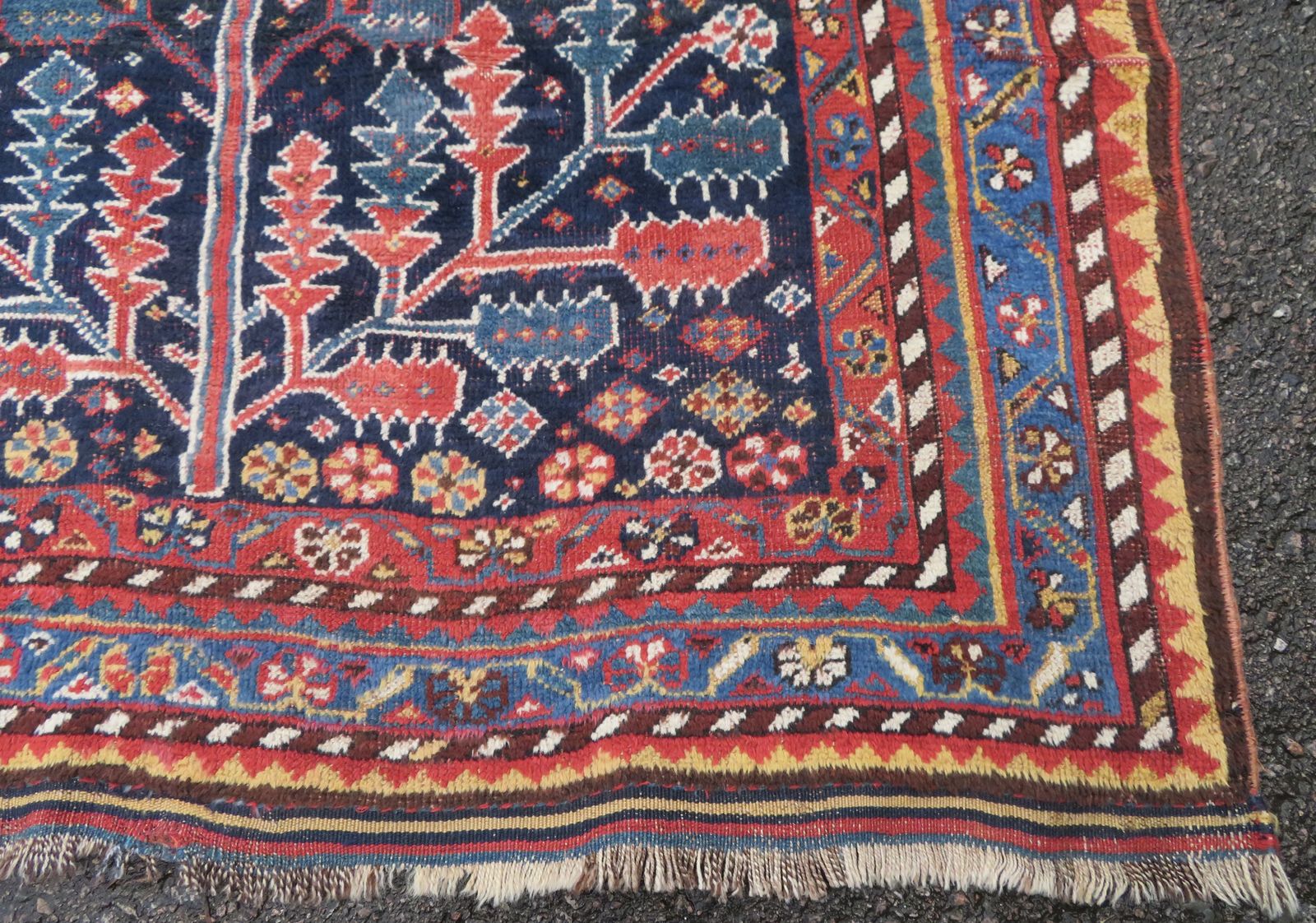 photo buy Tree Of Life Luri Kelleh Tribal Rug. . 358cm X 161cm.