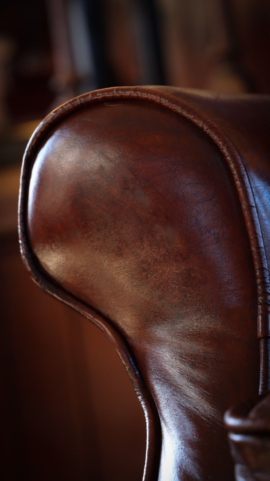 photo vintage Superb Timothy Oulton Halo Lincoln Club Cigar Leather Armchair Antique Whisky 🚚