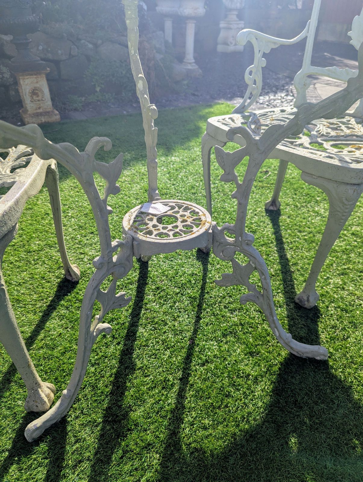 photo furniture Regency Style Metal Terrace Set With Scrolling Pierced Detail Delivery In Uk 0089.