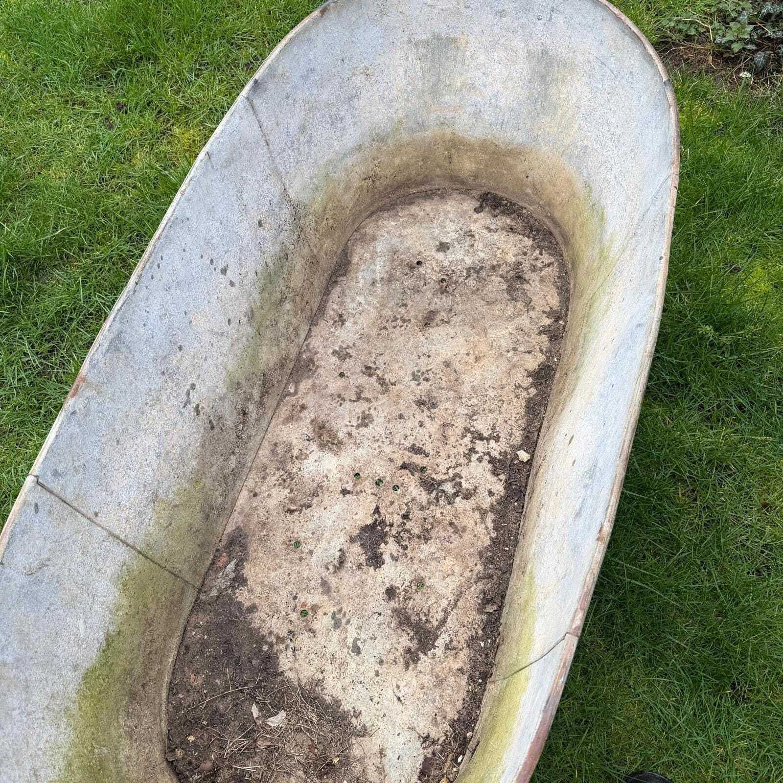 Vintage Galvanised Bath Planter Great Patina Not Watertight photo 144.0