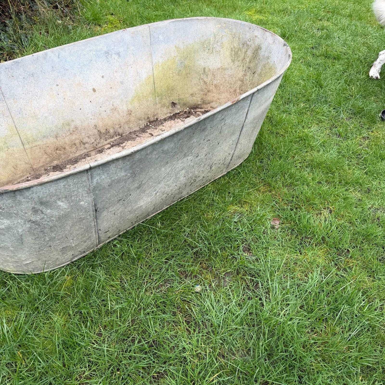 Garden Decor Vintage Galvanised Bath Planter Great Patina Not Watertight photo