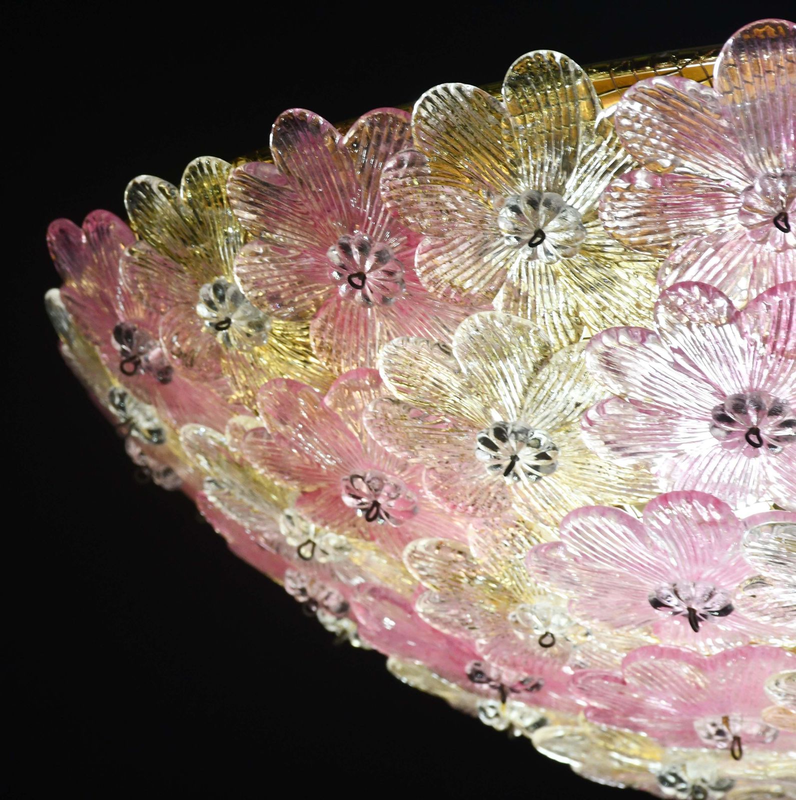 photo furniture Amazing Pink And Gold Large Size Murano Ceiling Light Flower By Seguso