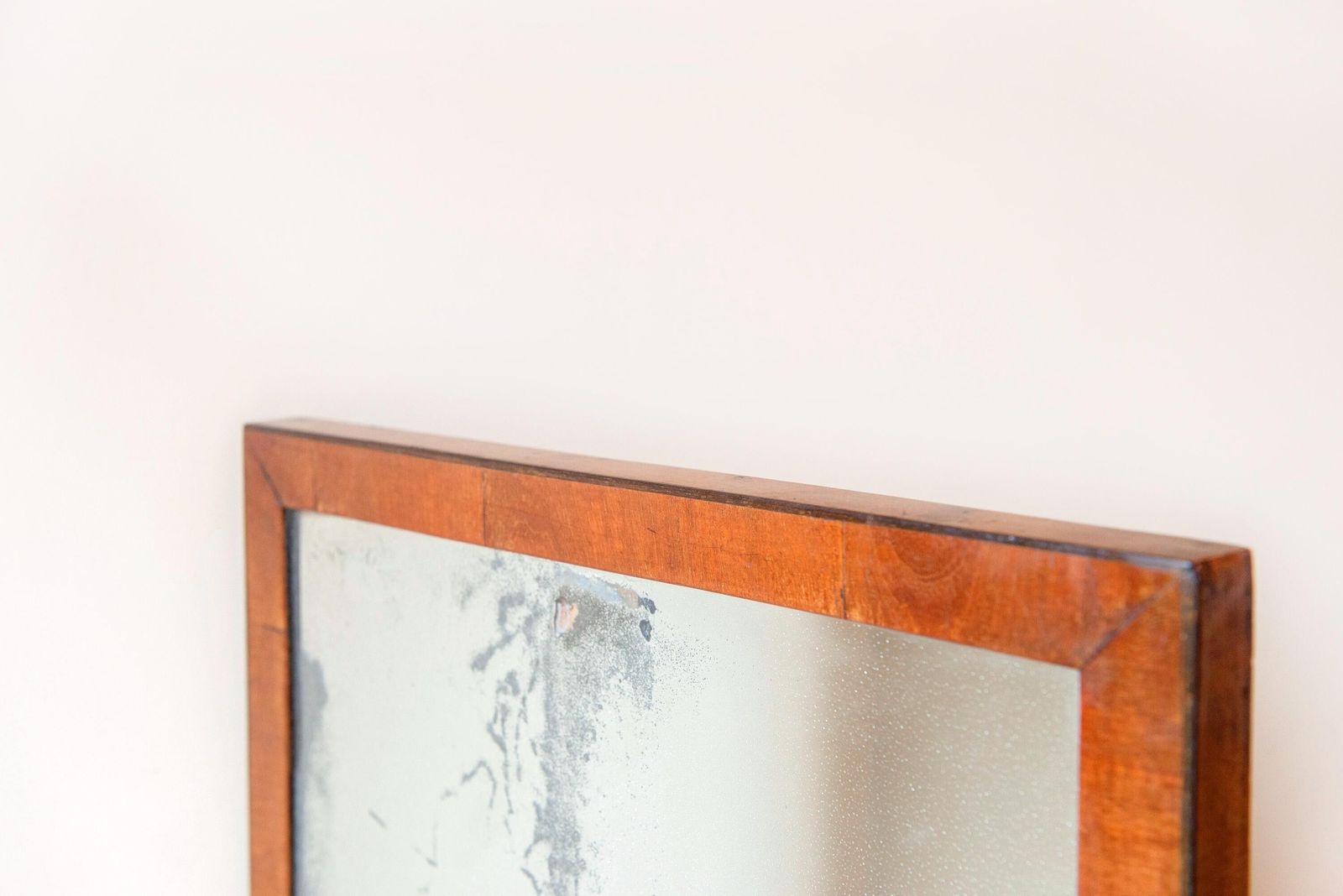 Antieke Hoge Engelse Wandspiegel Met Gevlekt Spiegelglas – Victoriaanse / Edwardiaanse Houten Spiegel photo buy