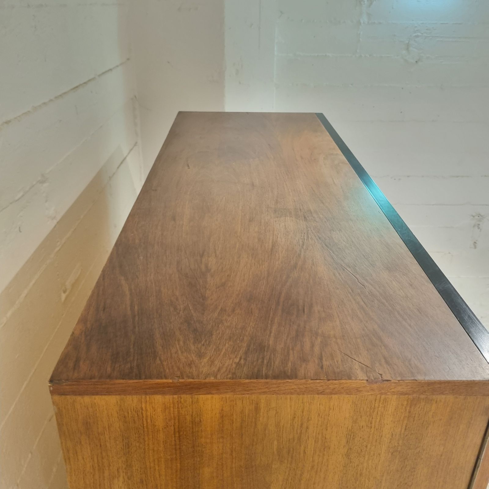 Vsj 125 Teak Salon Cabinet 1961 – Kurt Gunther & Horst Brechtmann Fristho | Vintage Design Furniture photo vinterior