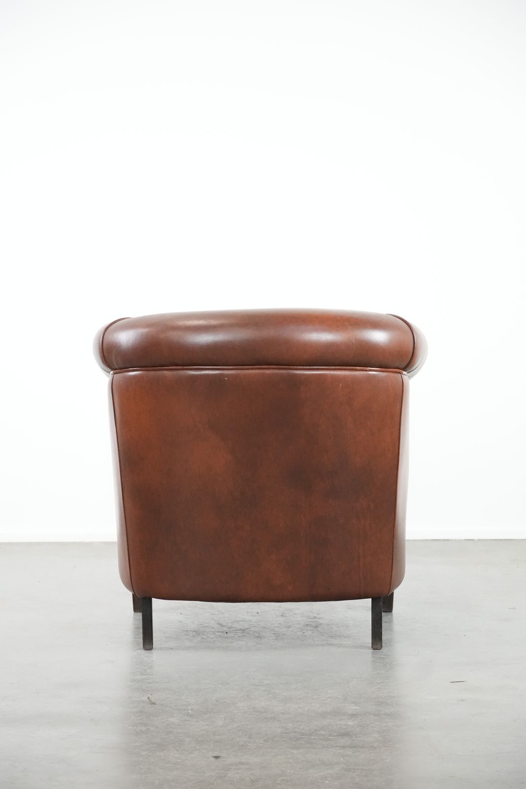 Cognac Colored Cowhide Club Armchair In English Style With A Luxurious Look photo Furniture