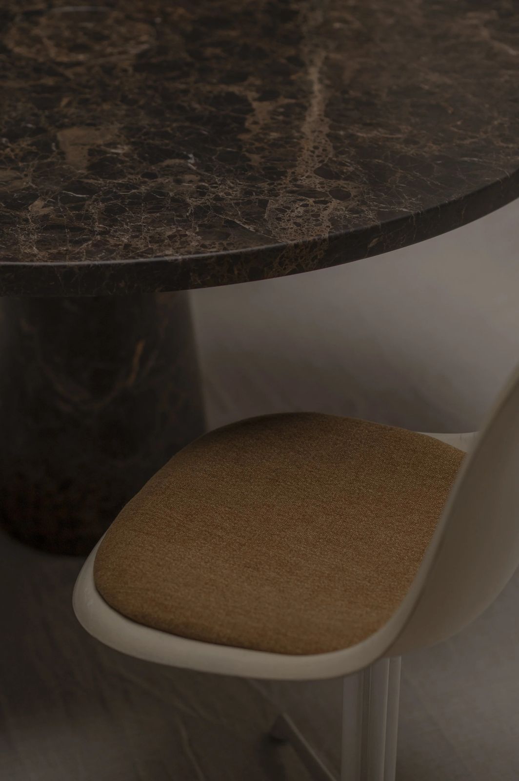 photo vintage On Hold   ‘Eros’ Marble Dining Table By Angelo Mangiarotti For Skipper, Italy 1971