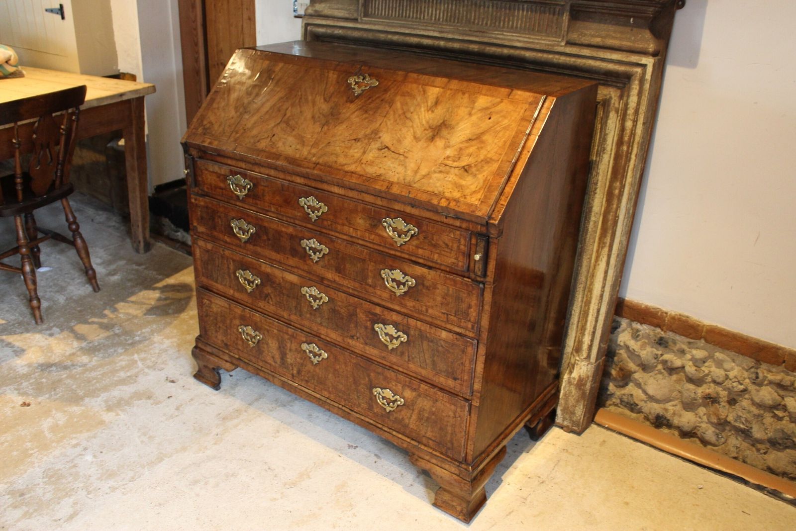 Furniture Bureau Outstanding George II Walnut C1740 photo