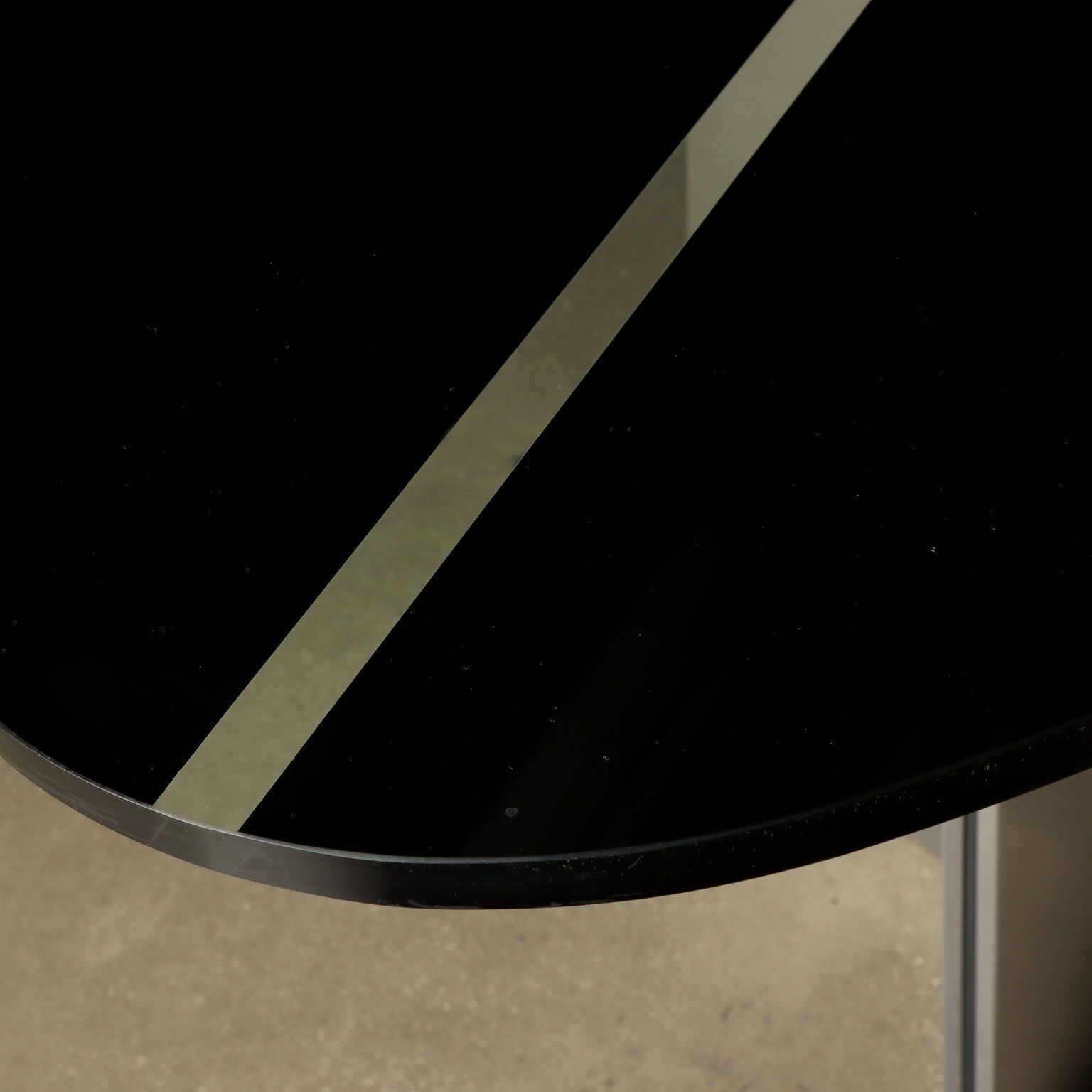 Armet Ufo Table Vintage Design Luigi Saccardo Iron Crystal photo Furniture