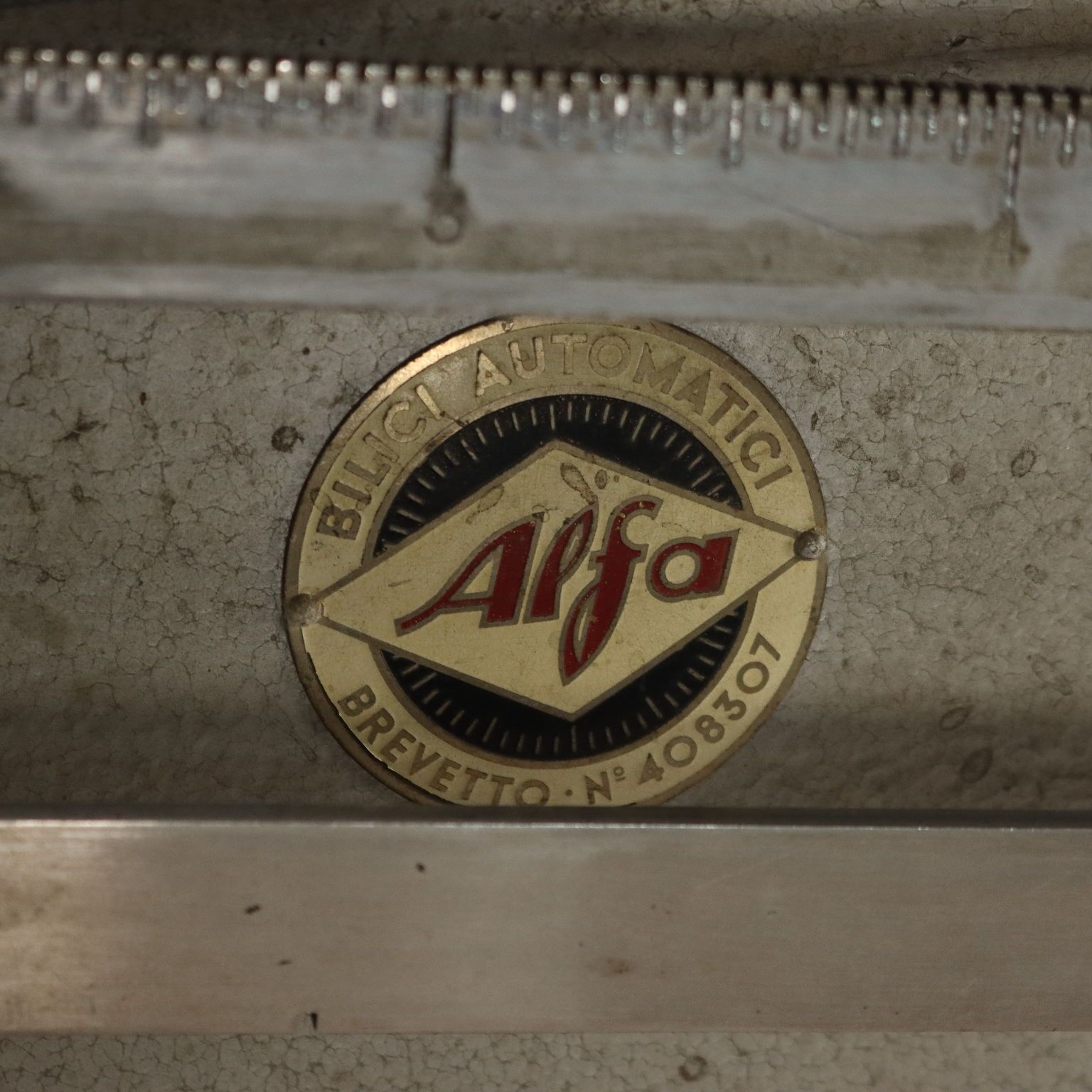 Alfa Bilici Varese Scales Iron Metal Brass Italy XX Century photo vinterior