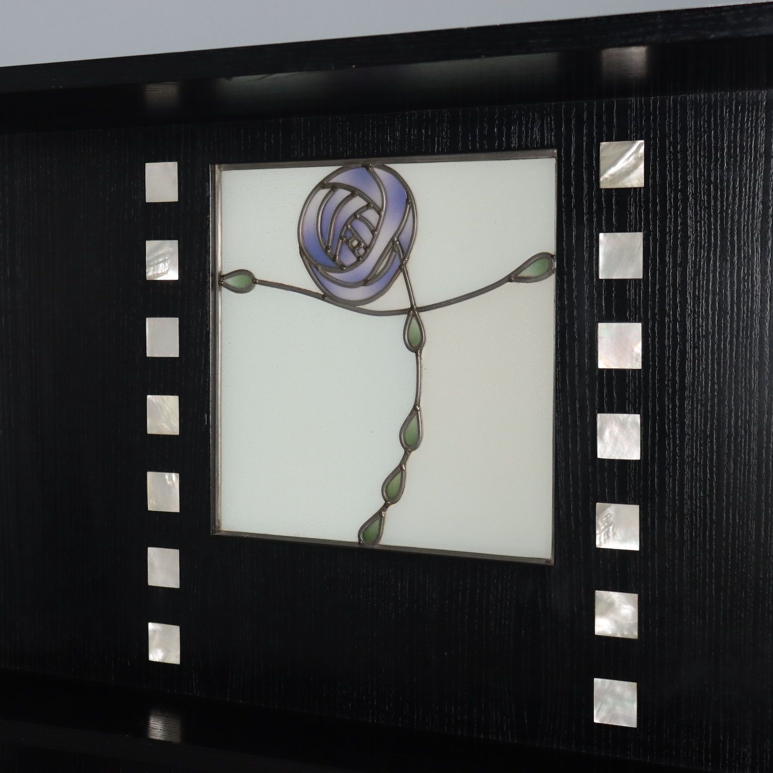 Mobile Credenza Di Charles Rennie Mackintosh Per Cassina photo Furniture