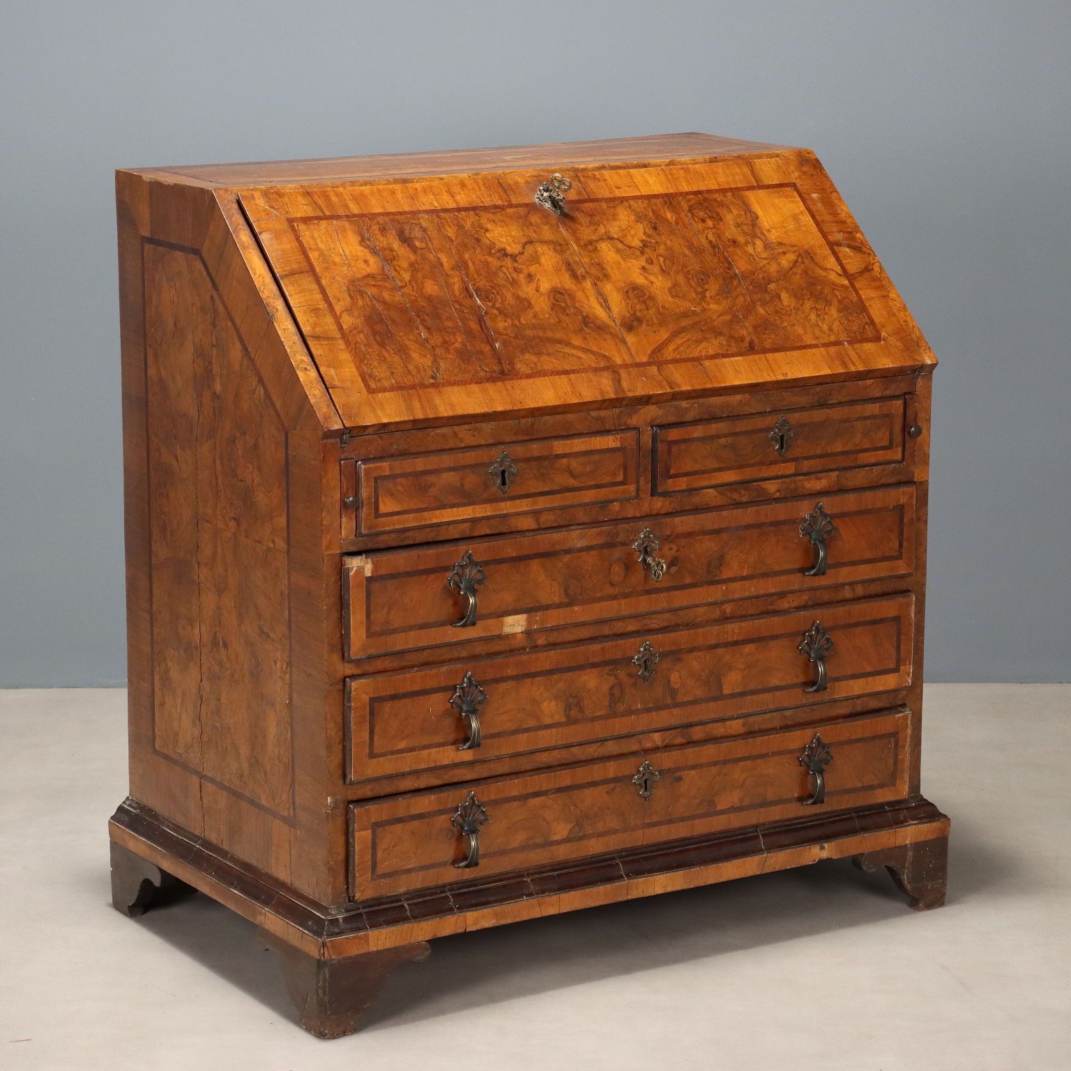 Antique Flap Cabinet Walnut Burl 8 Drawers Italy XVIII Century