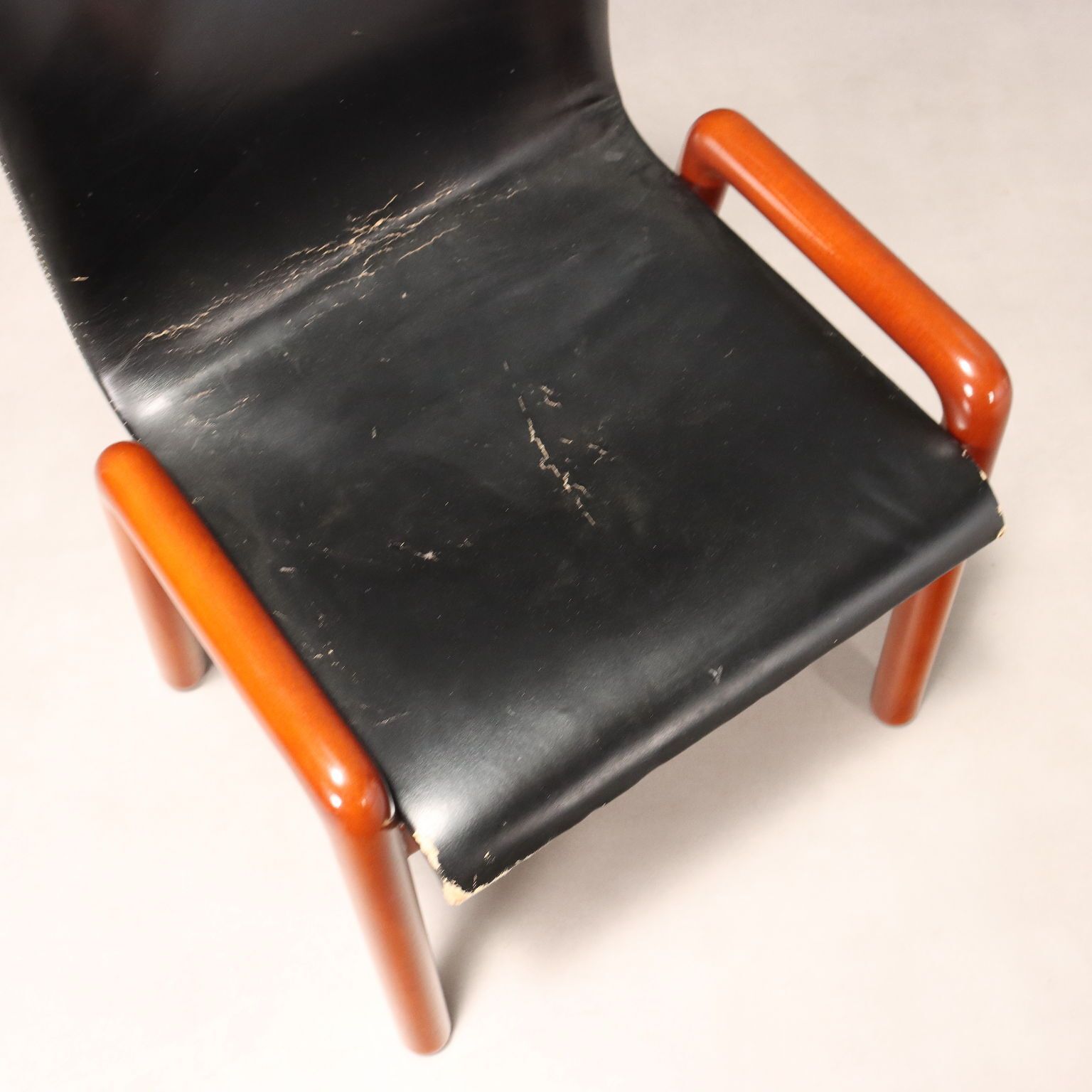 Mariani Dilos Chair Vintage Design G. Faleschini Leather 1970s photo vinterior