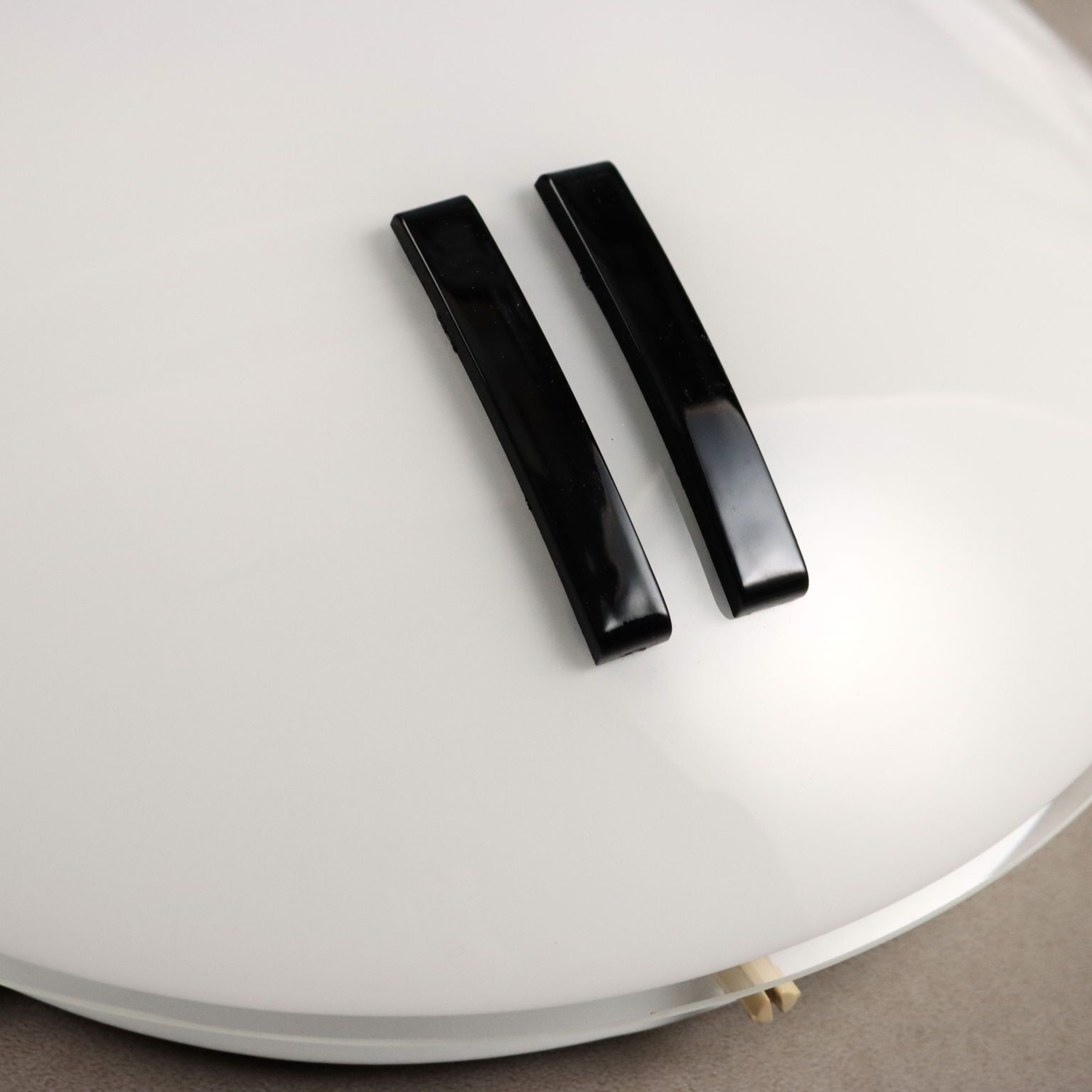O Luce Perla Lamps Enamelled Aluminium Design B. Gecchelin 1970s photo Lighting