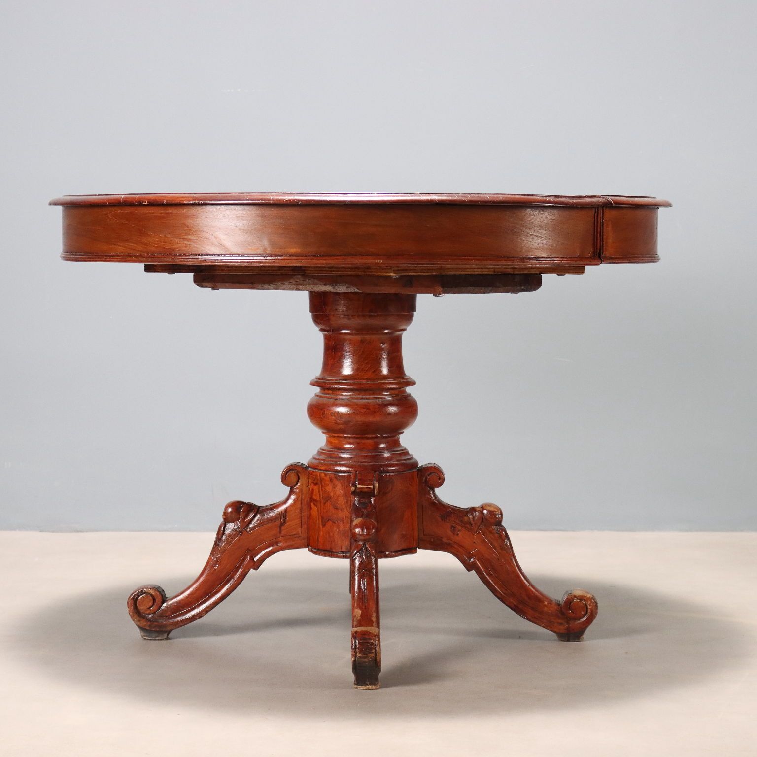 Furniture Tavolo Allungabile In Rovere E Pioppo Tinto Noce photo