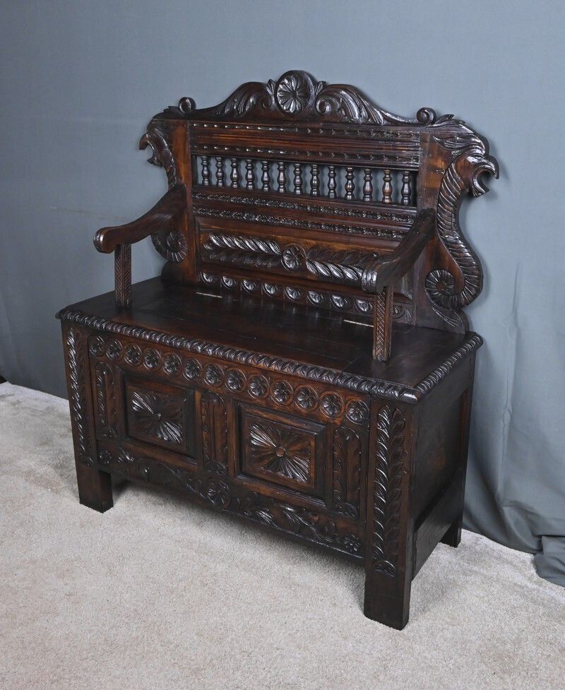 Oak Storage Bench, Neo Gothic Style – Early 20th Century photo Furniture
