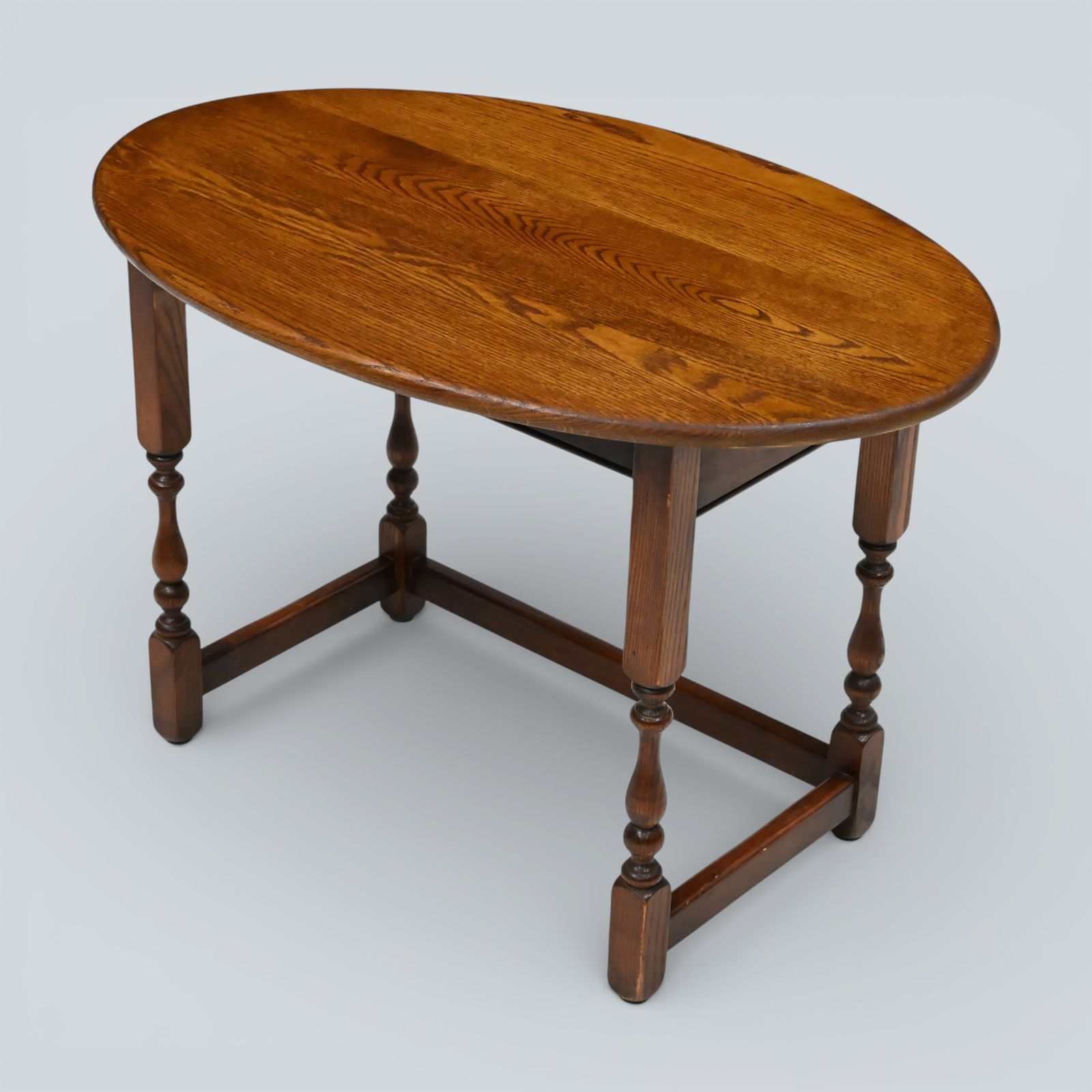 photo furniture Old Charm Oval Coffee Table Tudor Style 54cm X 82cm Oak Free Uk Delivery