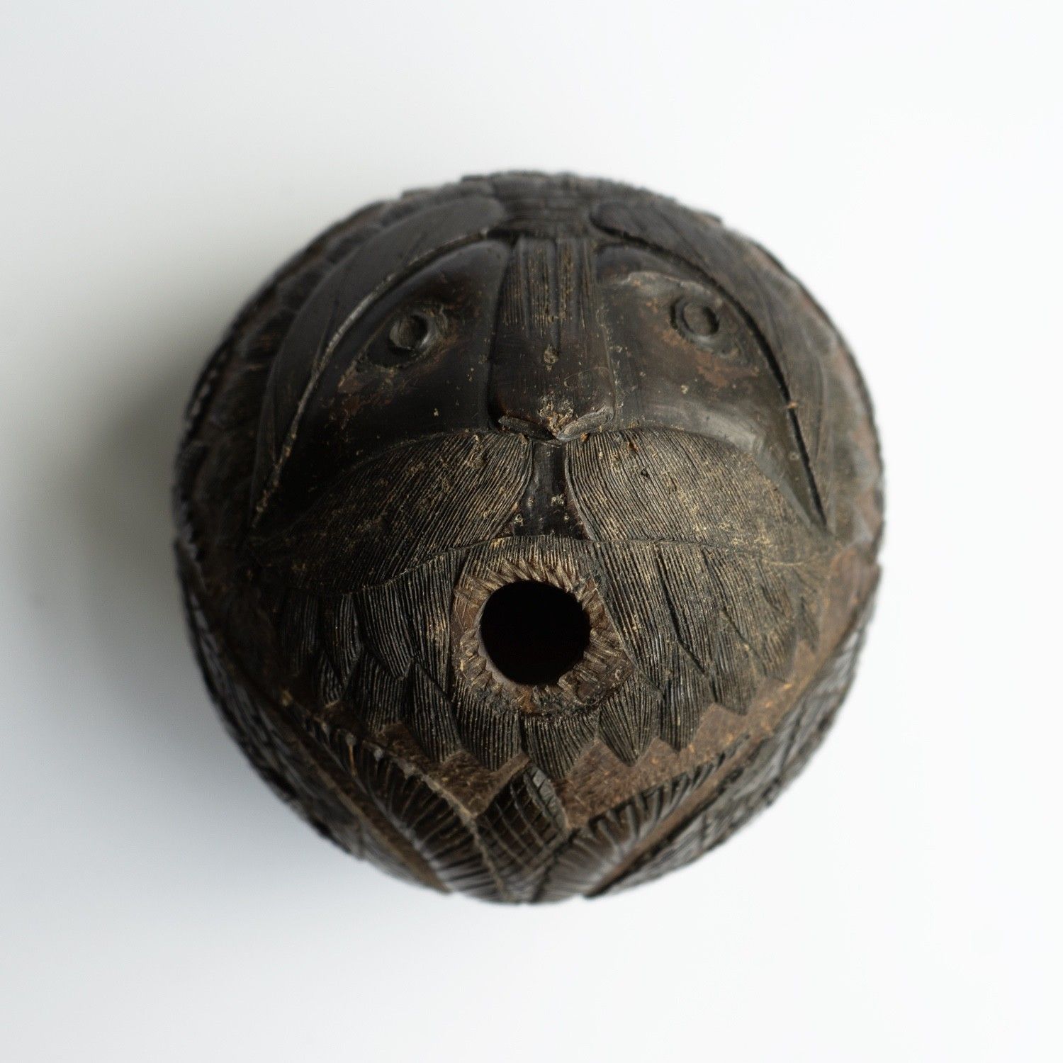 photo vintage Antique Sailors Bugbear, Naive Folk Art Carved Coconut, Late 18th/Early 19th C.