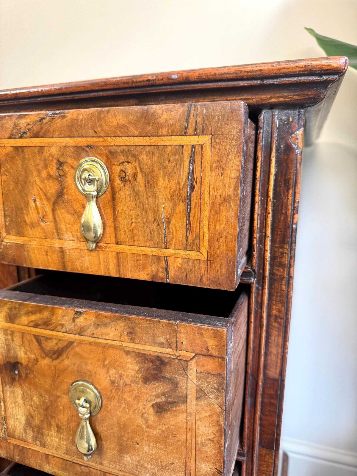 Antique Burr Walnut Kneehole Desk – 18th Century Style Writing Desk photo 1250.0