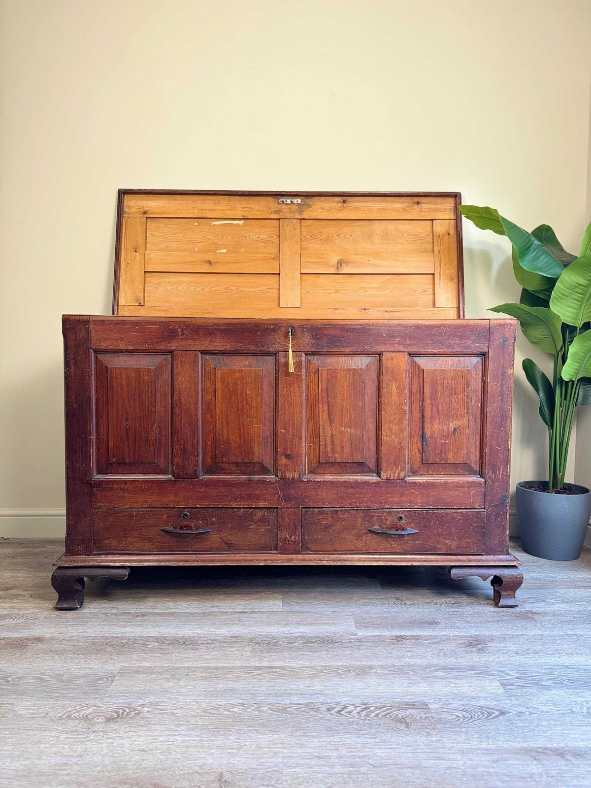 Extra Large 19th Century Antique Oak Dark Wood Blanket Box Chest Coffer With Key Rustic Farmhouse photo furniture