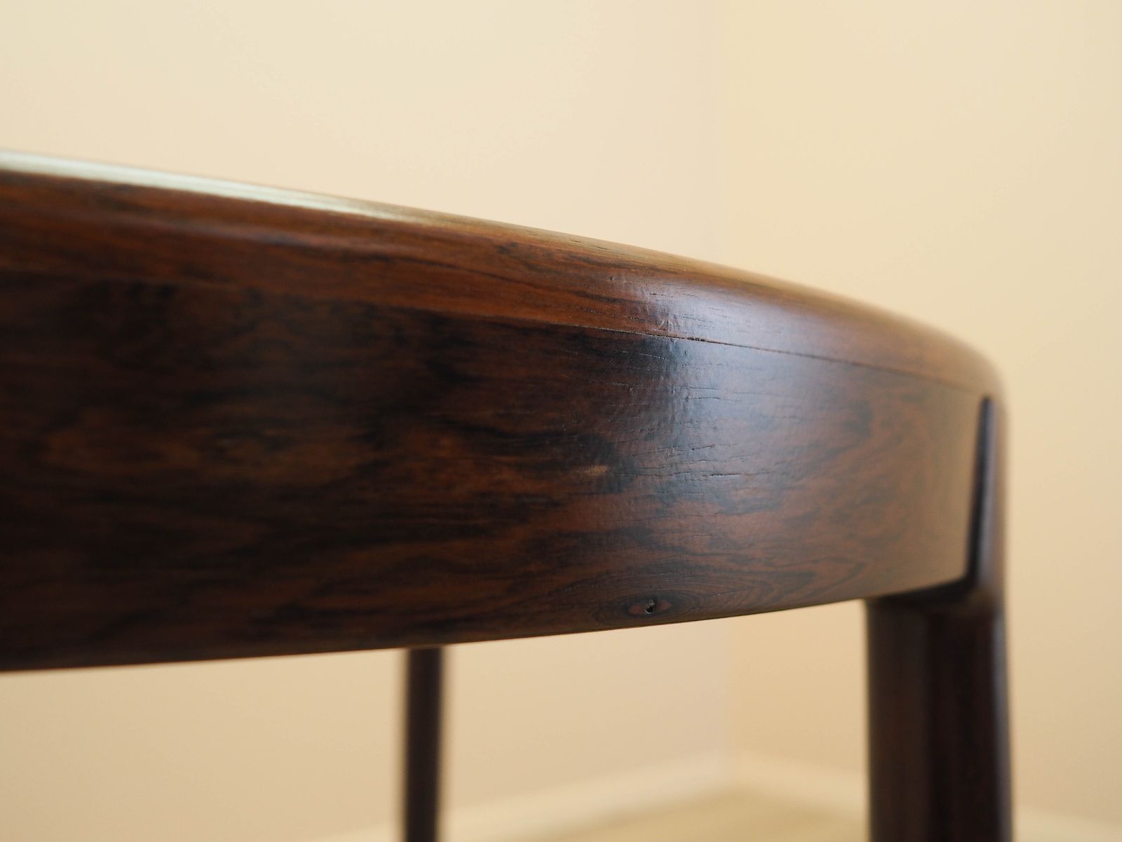 Round Vintage Table  Danish Design 1960s Designer Harry østergaard  Manufacturer Randers Møbelfabrik photo vinterior