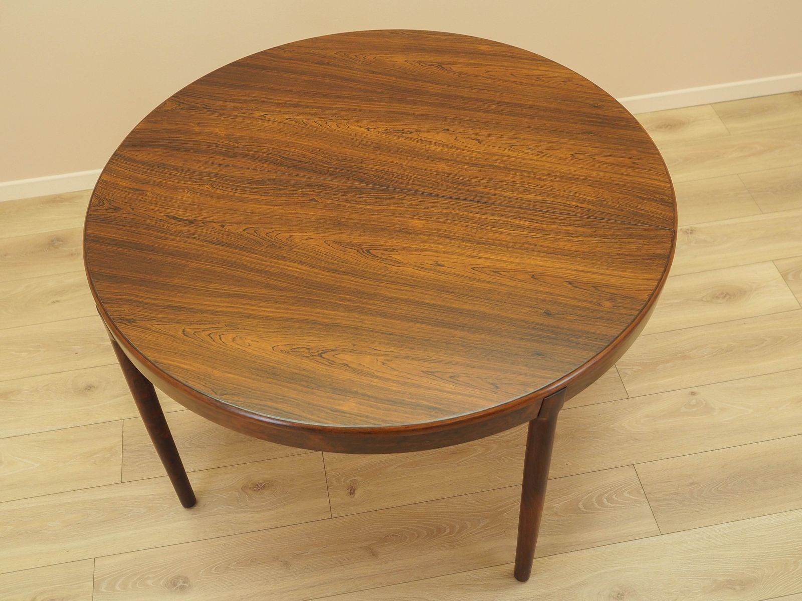 Ronde Vintage Tafel  Deens Design Ca. Jaren 1960  Ontwerper Harry østergaard  Fabrikant Randers Møbelfabrik photo vintage
