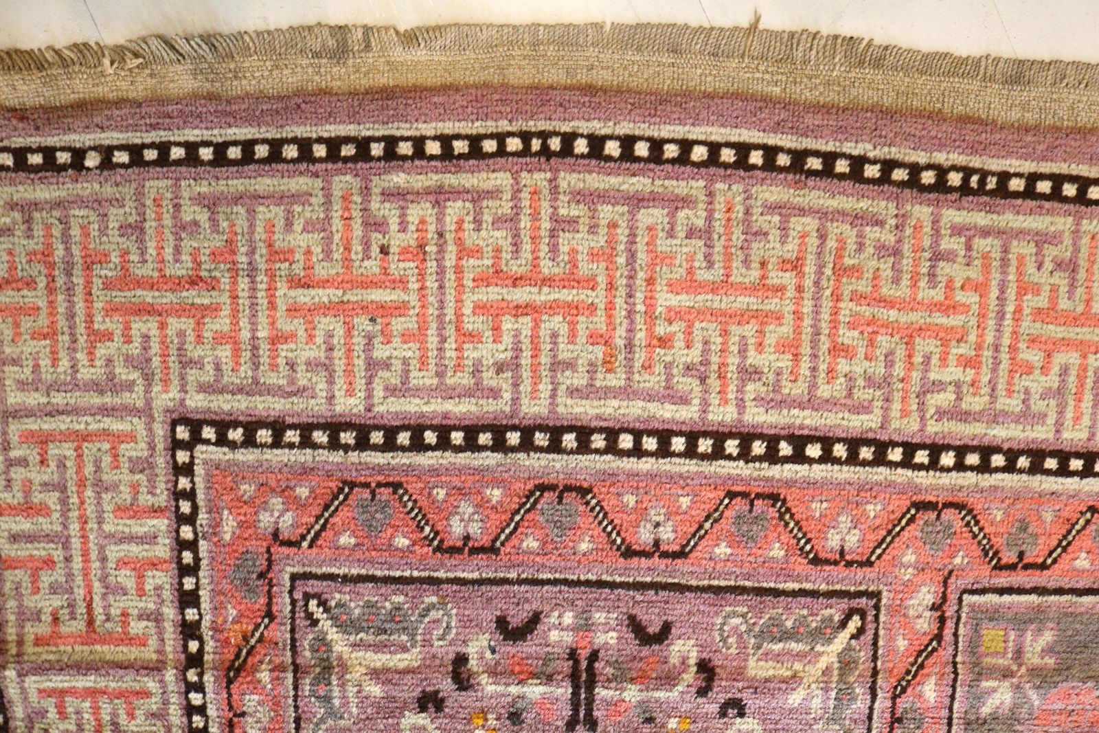 photo vintage Antique East Turkestan Qotan (Khotan) Rug, 275 × 138 Cm, Circa 1900