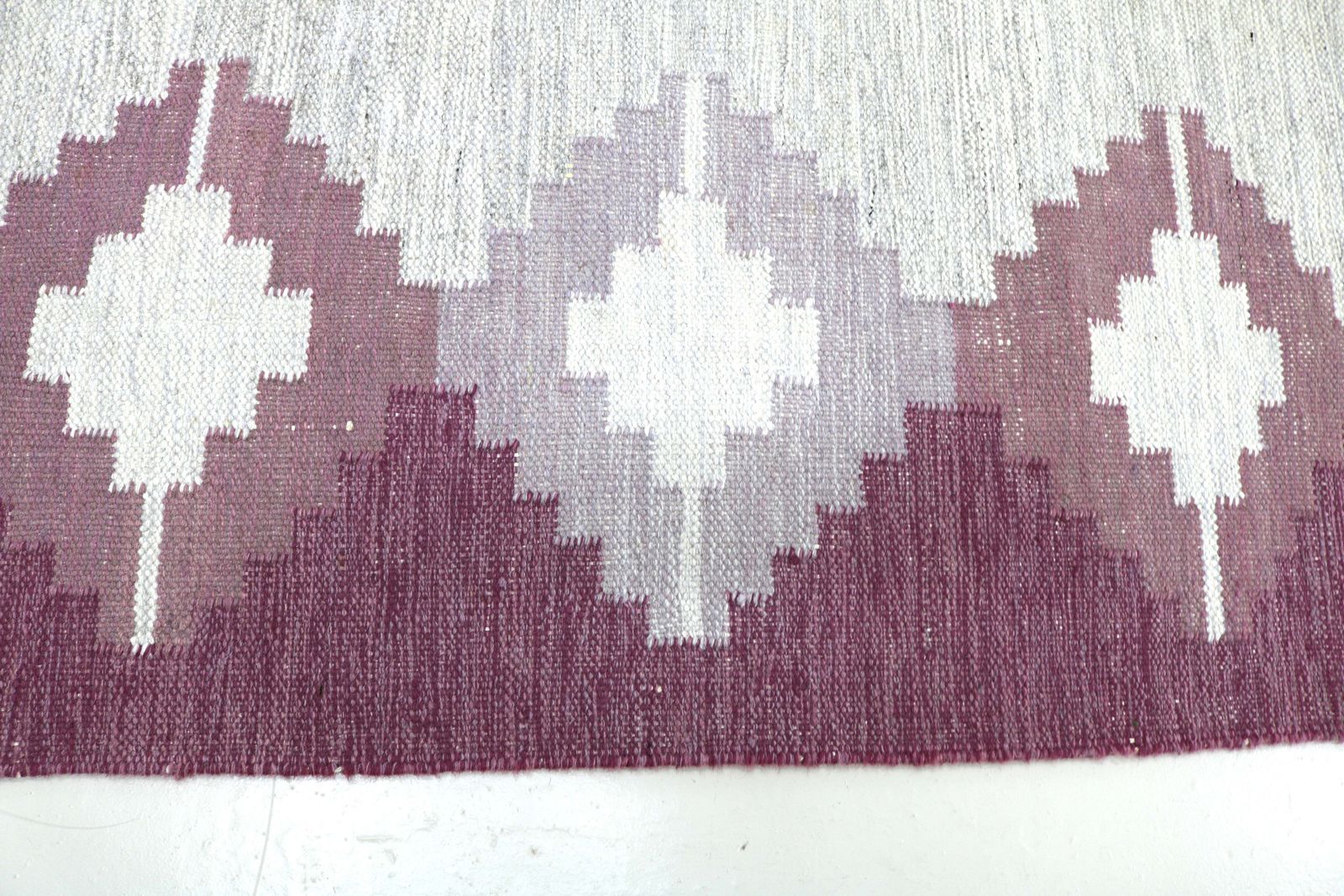 Vintage Swedish Kilim Rug, 225x170 Cm (Circa 1950s–1960s) photo vinterior