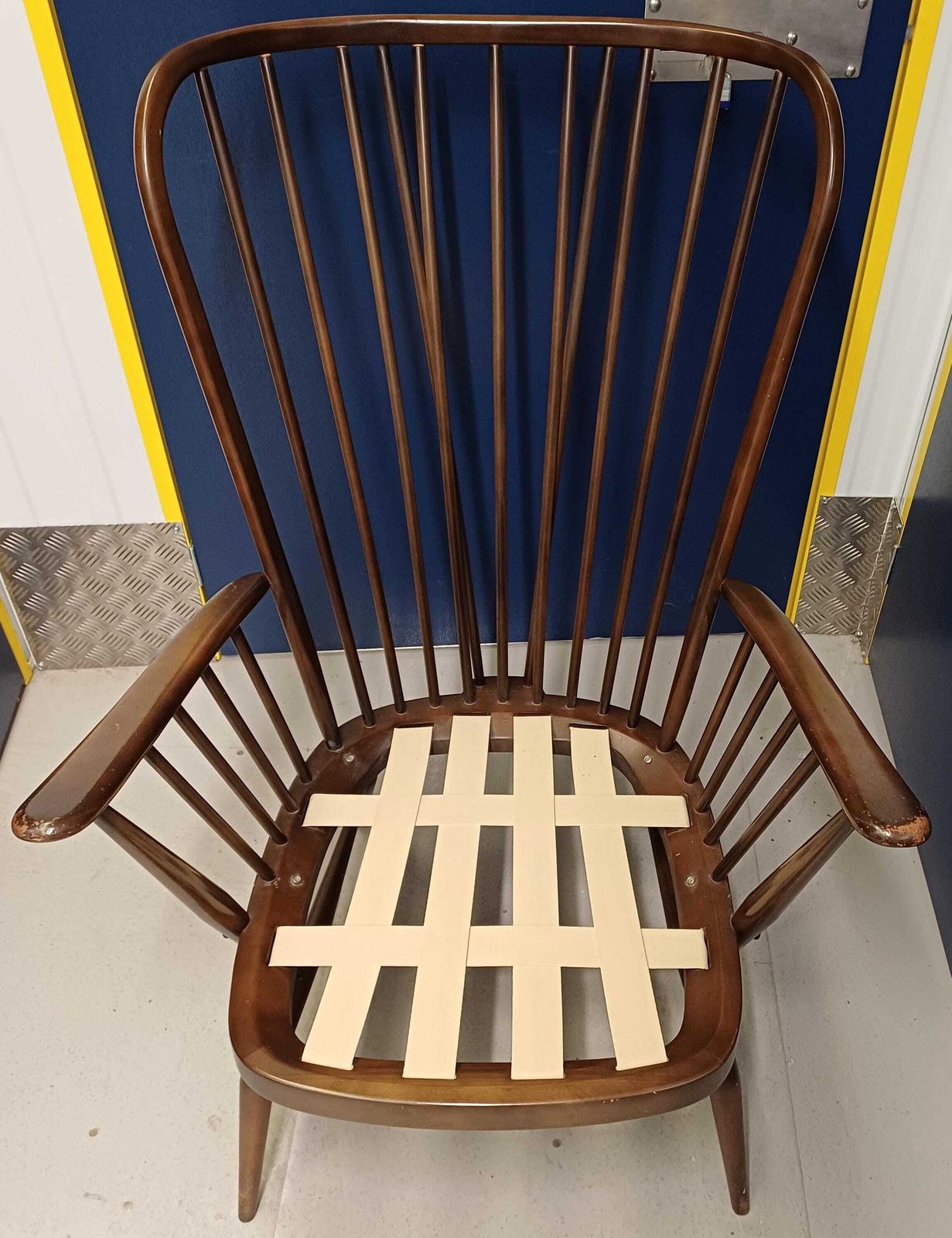 Ercol Evergreen 913 Lounge/Easy High Back Chair   Dark Finish To Frame   Free Delivery Within 50 Miles, Further "At Cost" photo vinterior