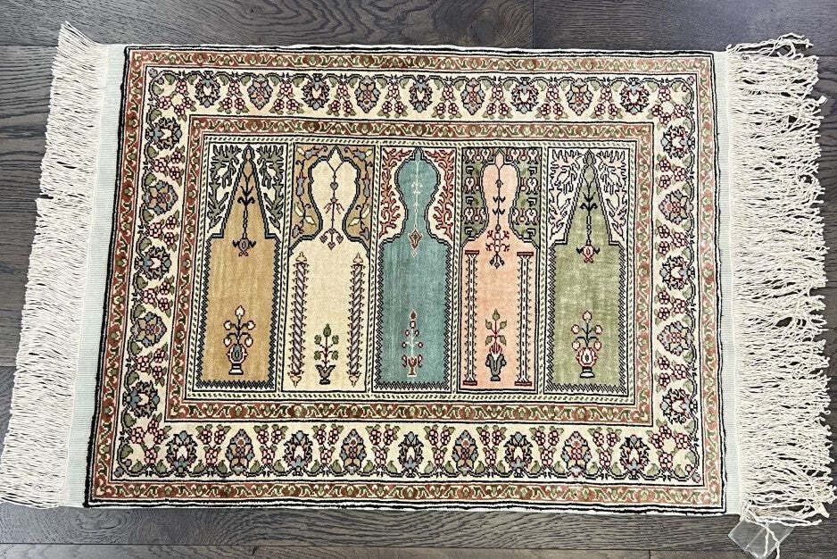 Turkish Saph Prayer Rug, 70 × 50 Cm (Circa 1940s–1950s) photo for sale