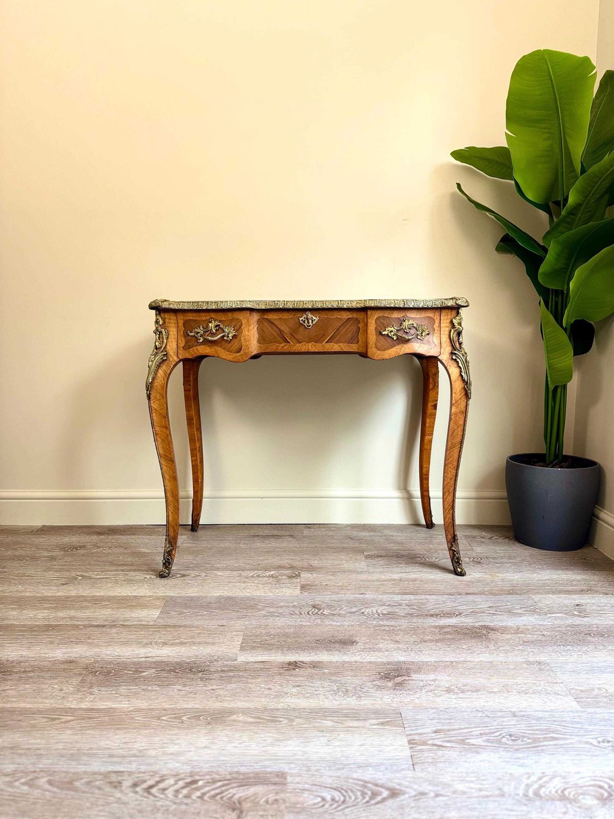 Antique French Louis XV Style Burl Walnut Hallway Console Table Gilt