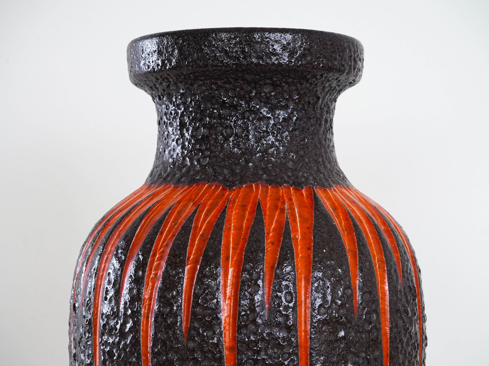 Ceramic Vase, German Design, 1960s, Manufacturer: Scheurich Keramik photo vinterior