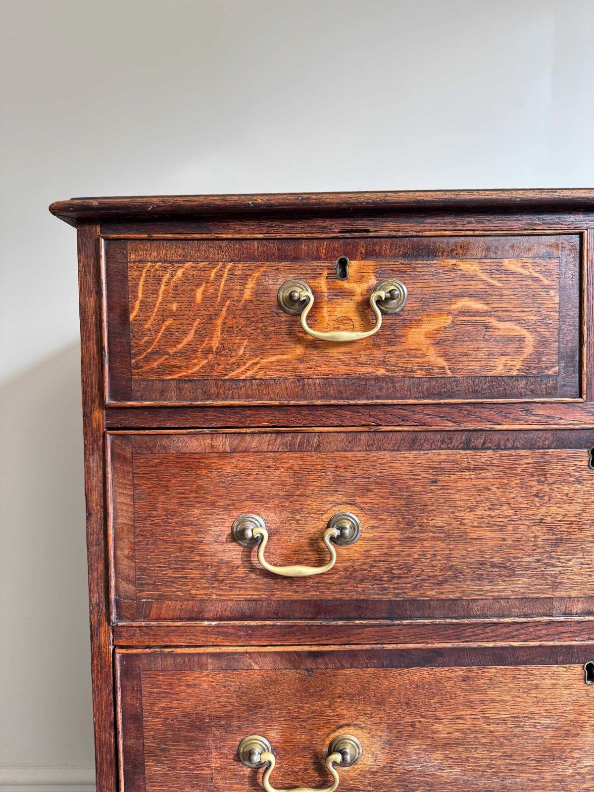Furniture Solid Oak Wood Antique Georgian Chest Of Drawers With Metal Handles Dovetail Drawers photo