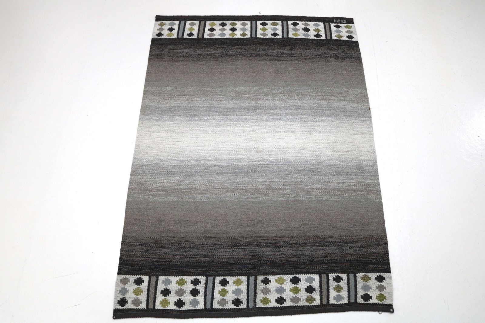 Vintage Swedish Kilim Rug, 200 × 138 Cm (Circa 1950s–1960s) photo furniture