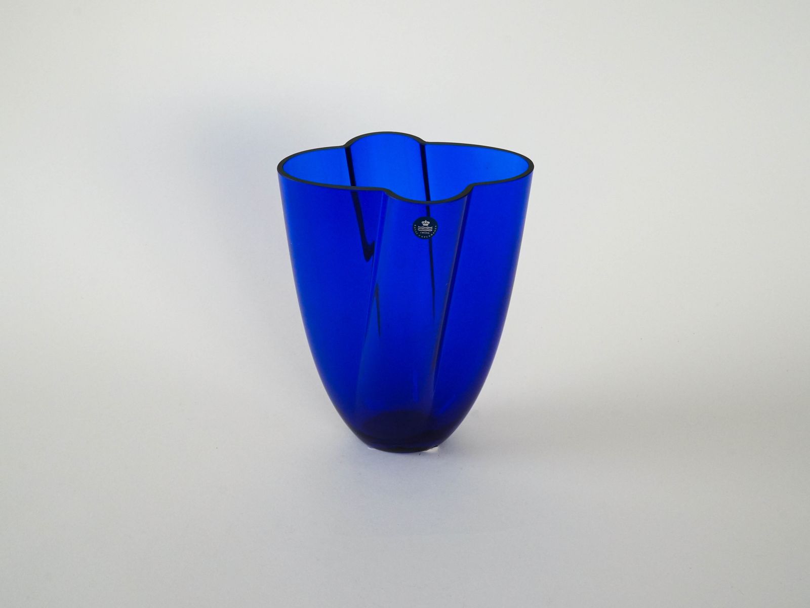Cobalt Vase, Danish Design, 1980s, Manufacturer: Royal Copenhagen photo vinterior
