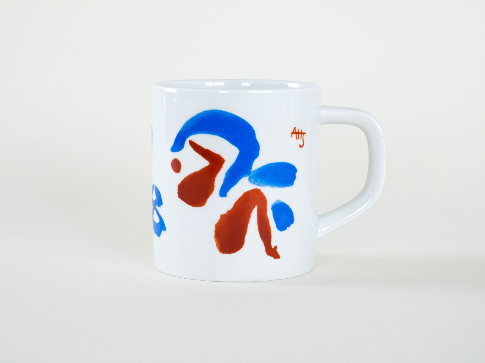Porcelain Mug, Danish Design, 1998, Designer: Mogens Andersen, Manufacturer: Royal Copenhagen photo vinterior