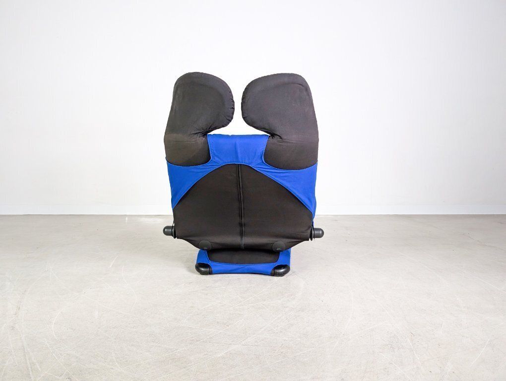 Original Cassina Wink Chair Toshiyuki Kita Black Blue Fabric photo vinterior