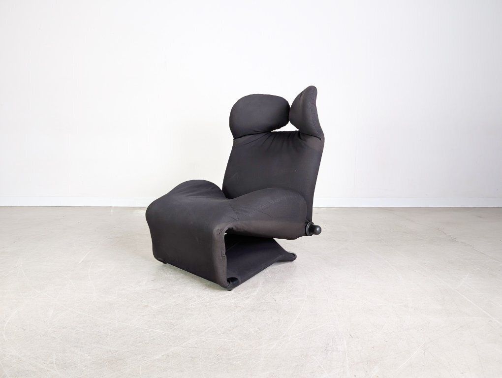 Original Cassina Wink Chair Toshiyuki Kita Black Fabric photo Furniture