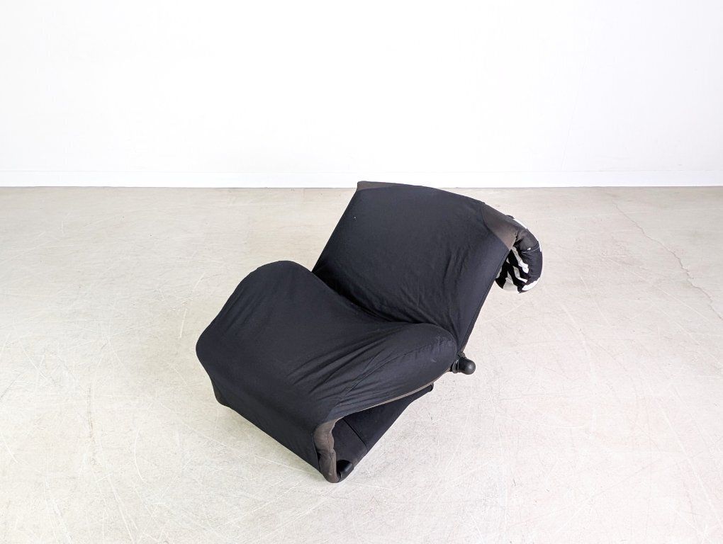 Original Cassina Wink Chair Toshiyuki Kita Black White photo buy