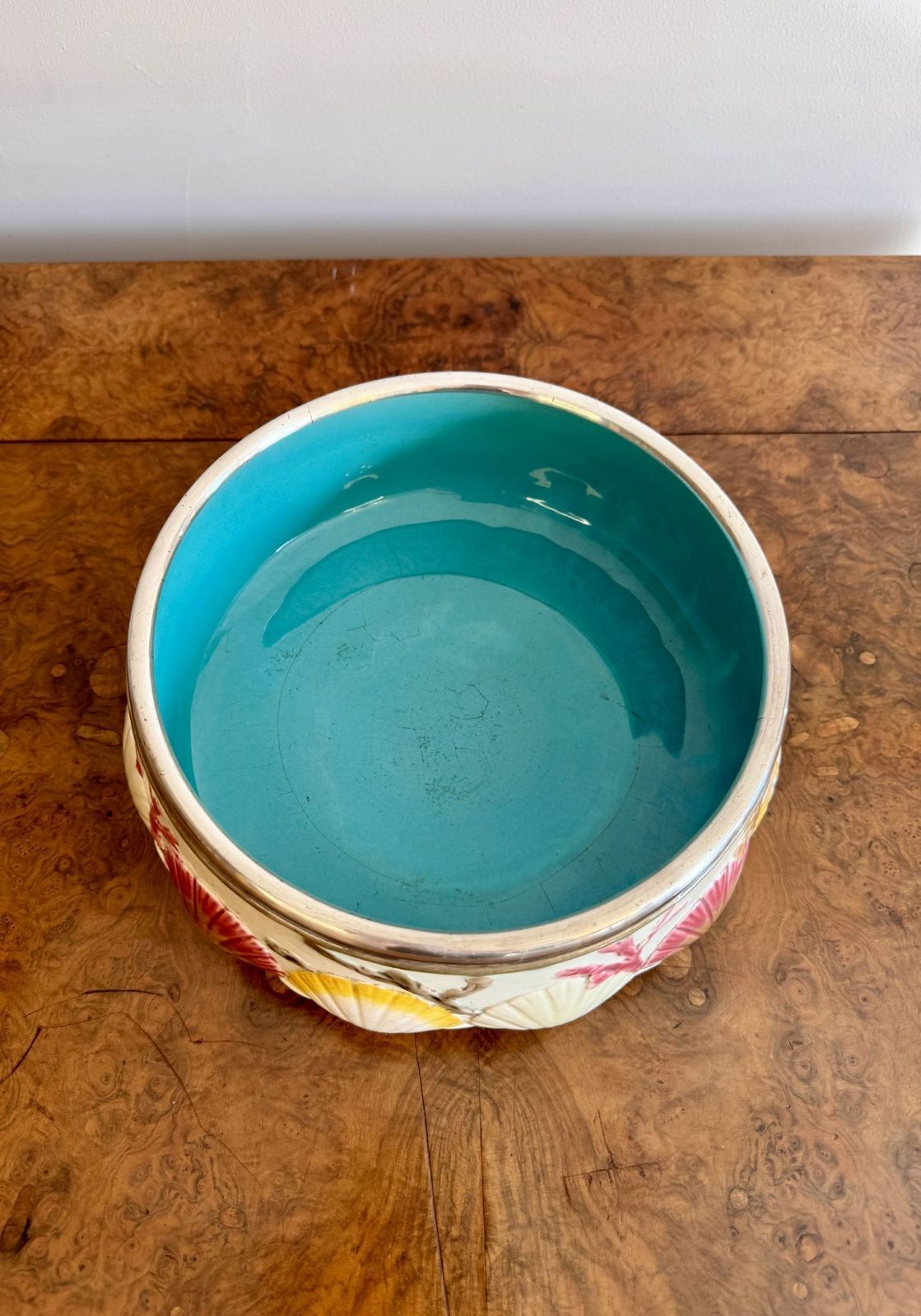 photo furniture Quality Antique Majolica Salad Bowl And Servers