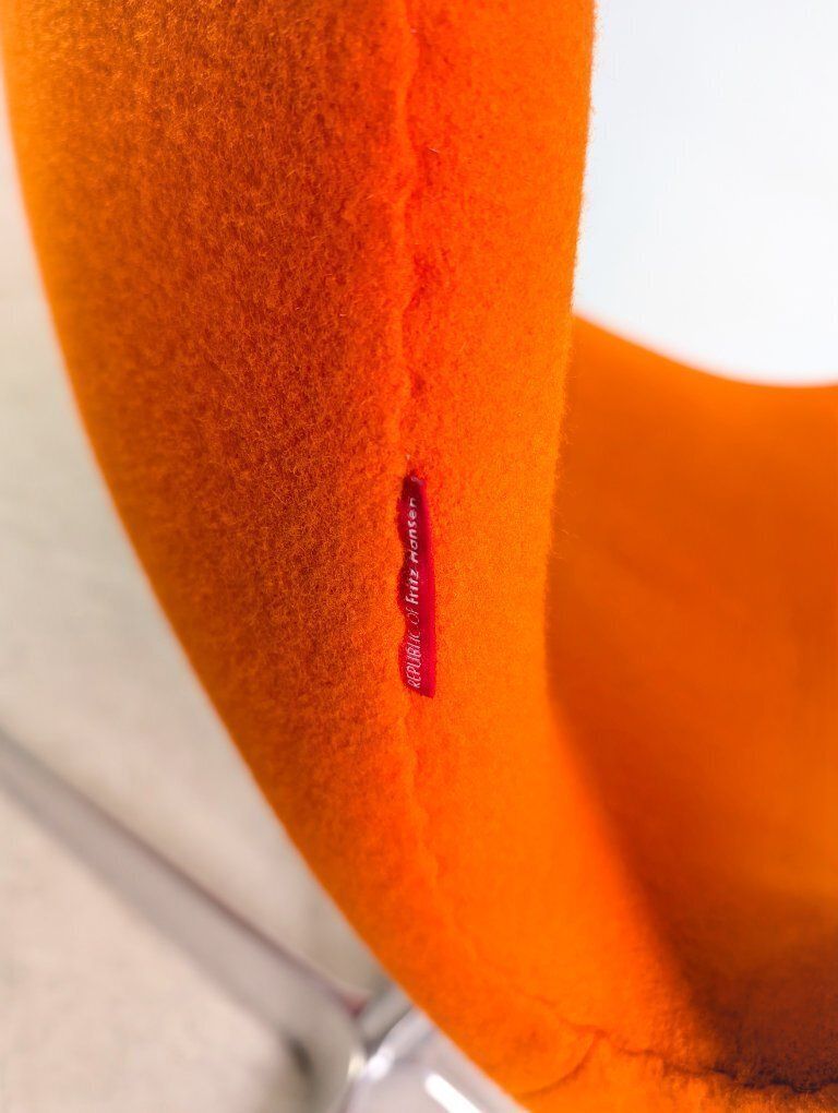 photo for sale 2x Original Fritz Hansen Swan Chair Arne Jacobsen Fabric Orange