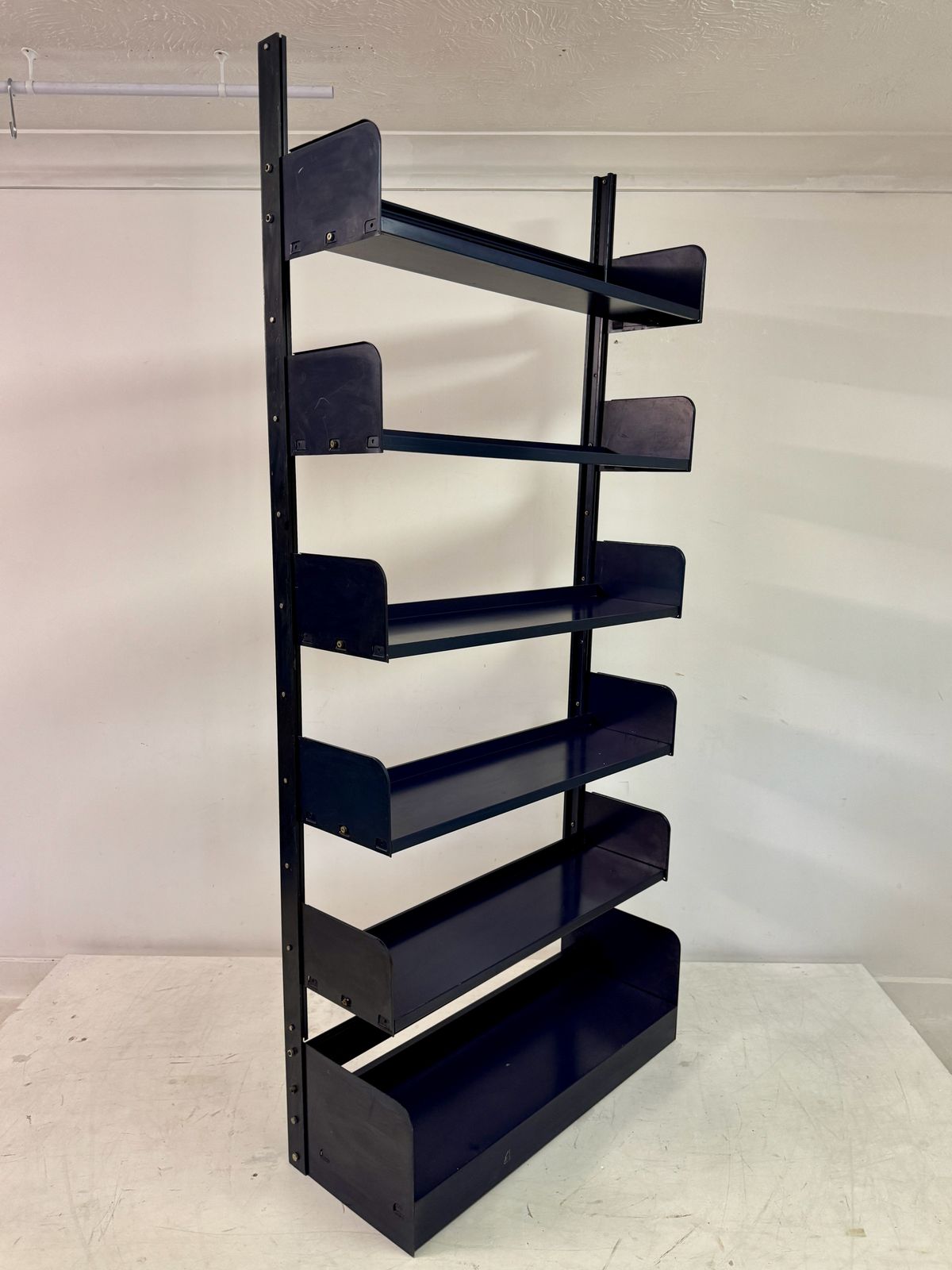 photo vinterior Industrial Congresso Bookcase Or Shelving System In Blue Steel By Lips Vago,