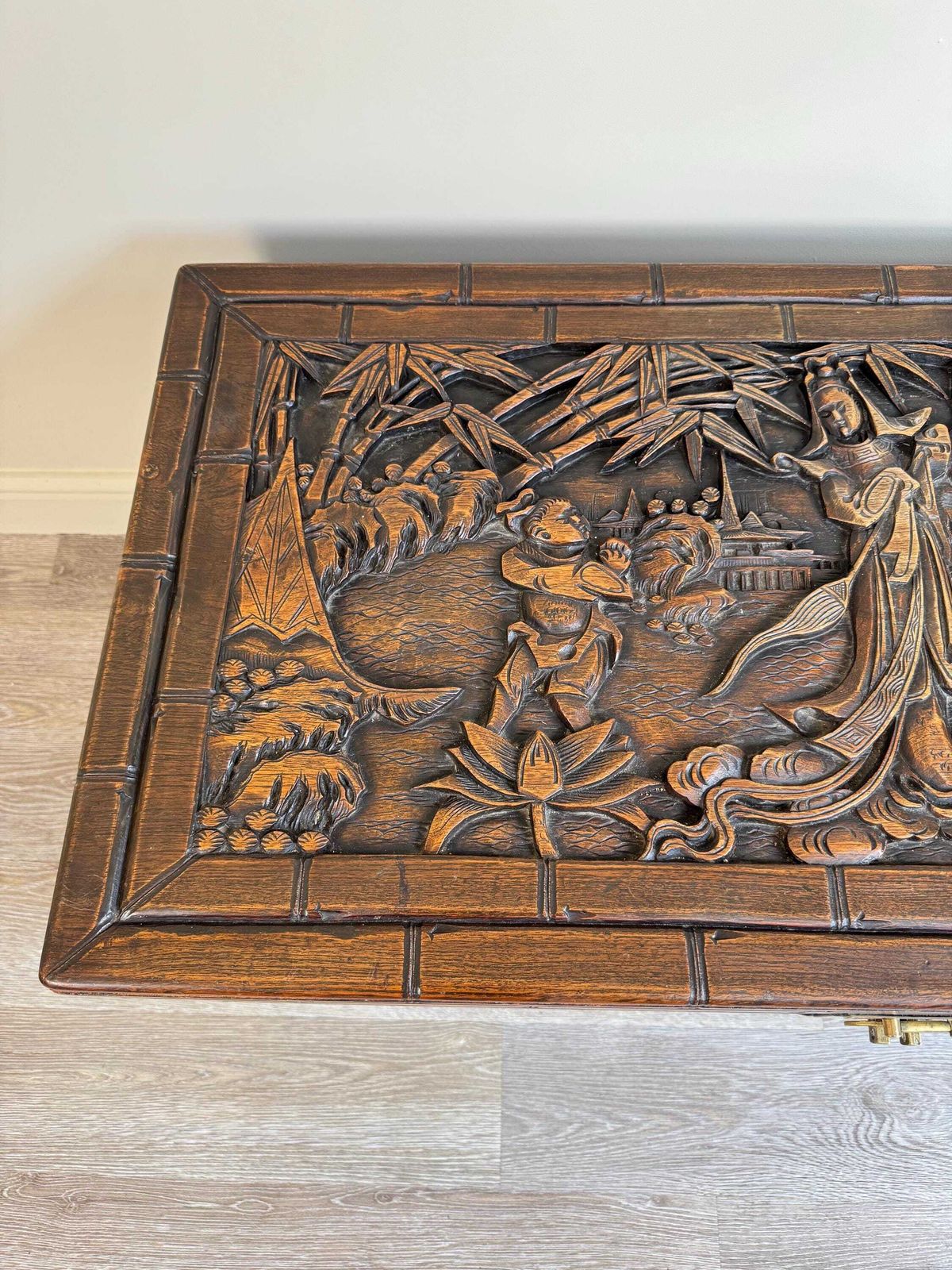 Vintage Chinese Carved Oak Dark Wood Blanket Box Chest Coffer Camphor Chest. photo vinterior