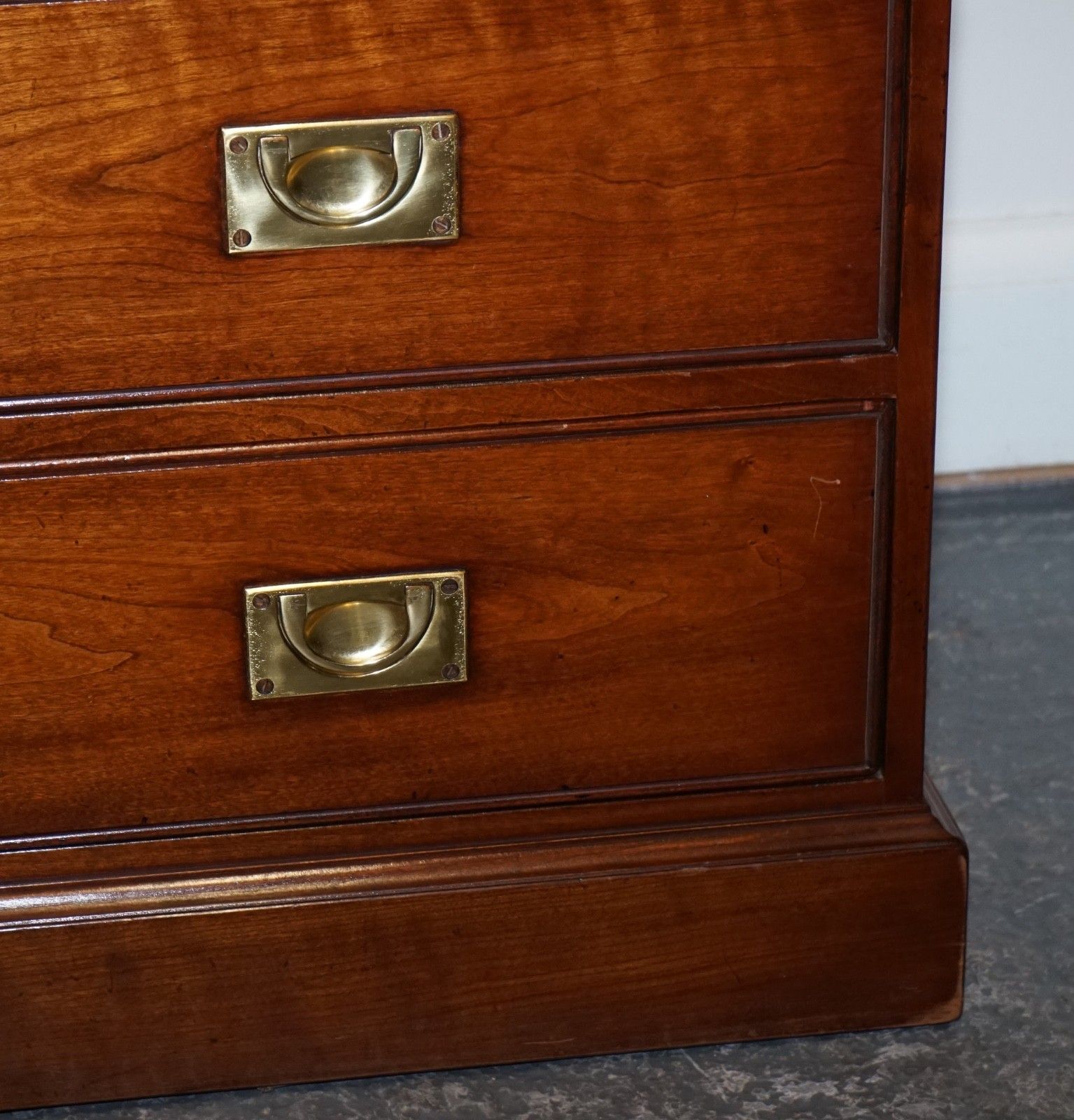 photo vinterior Stunning Pair Of Kennedy Harrods London Military Campaign Open Bookcases